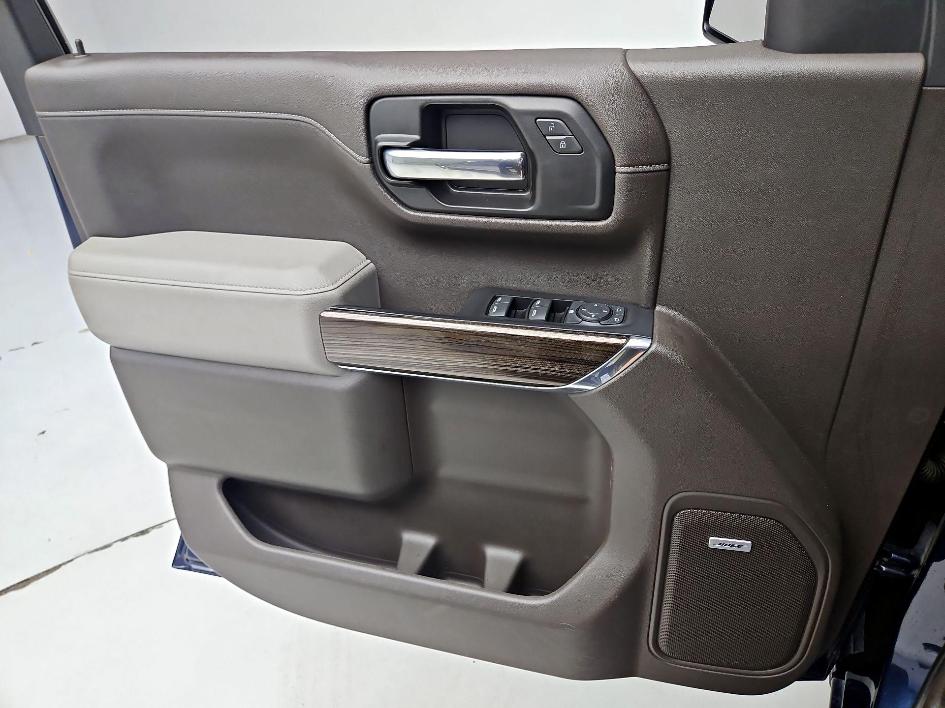 Thumbnail: 2020 Chevrolet Silverado 1500 - 12