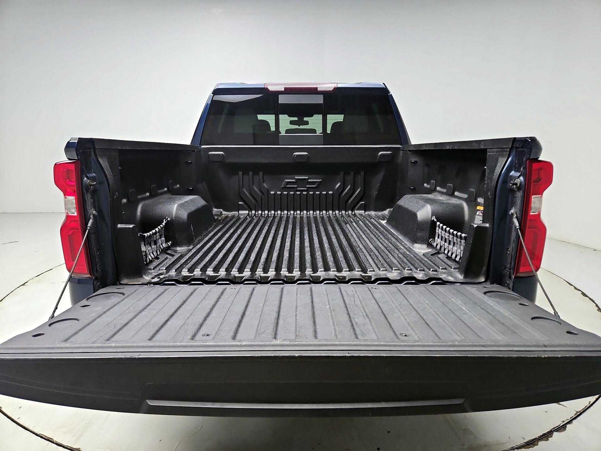 Thumbnail: 2020 Chevrolet Silverado 1500 - 20