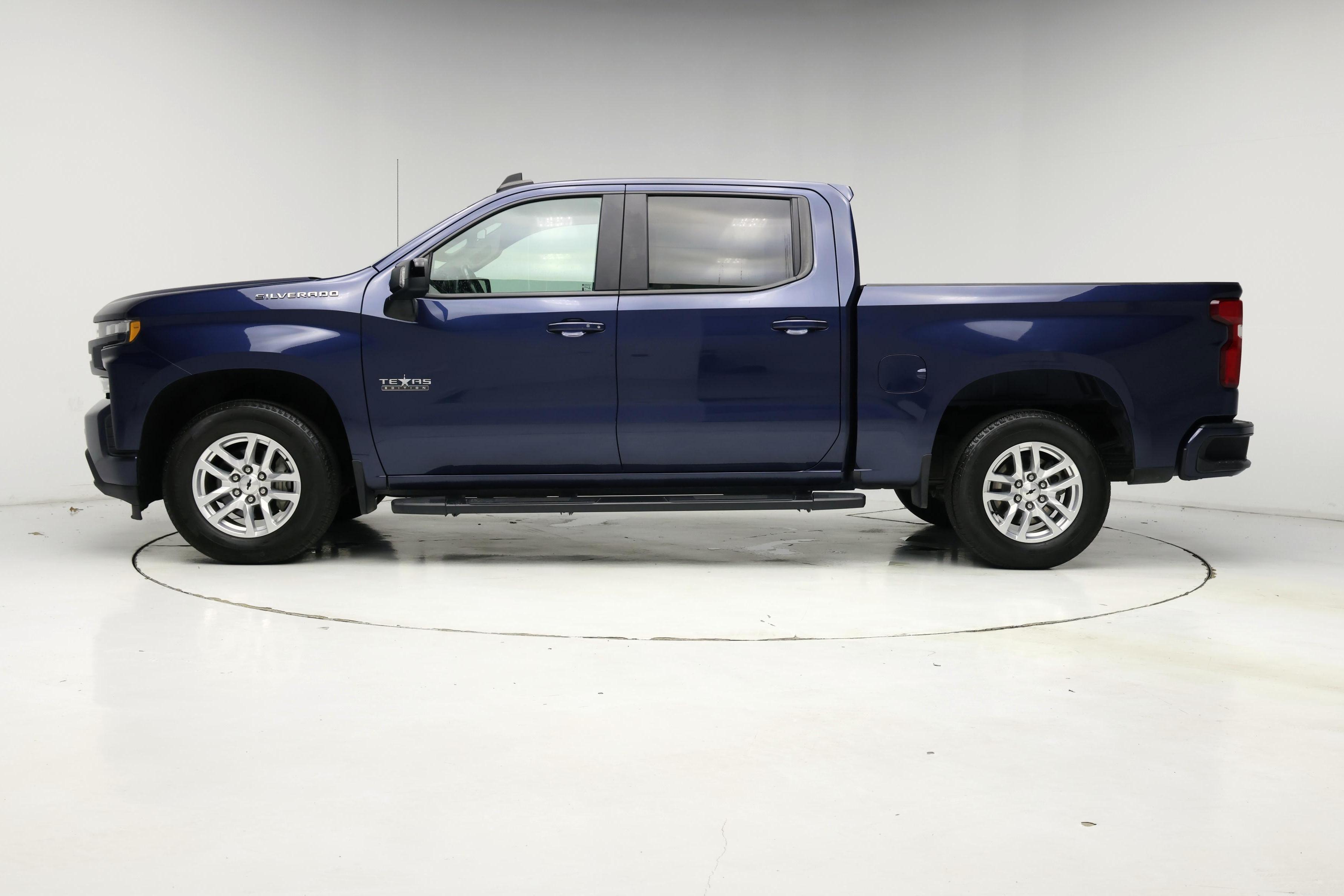 Thumbnail: 2020 Chevrolet Silverado 1500 - 3