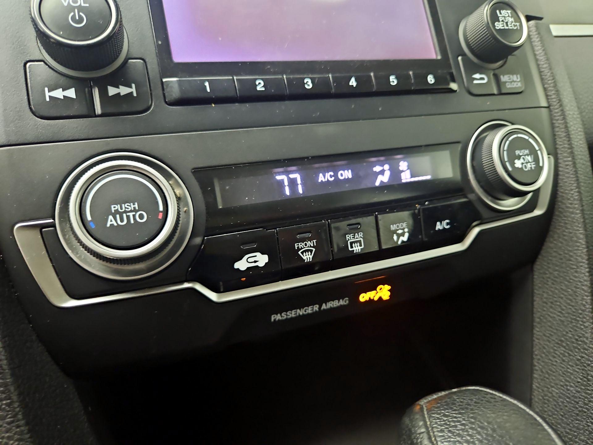 Thumbnail: 2016 Honda Civic - 16