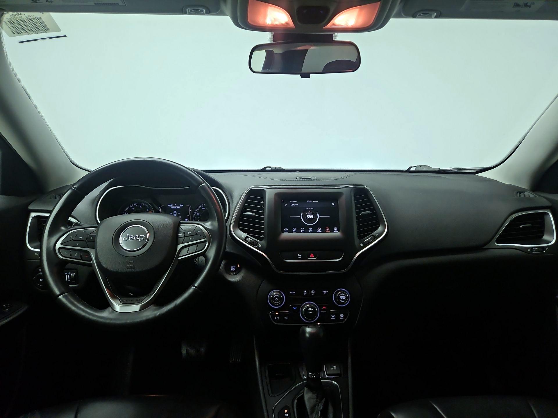 Thumbnail: 2019 Jeep Cherokee - 9