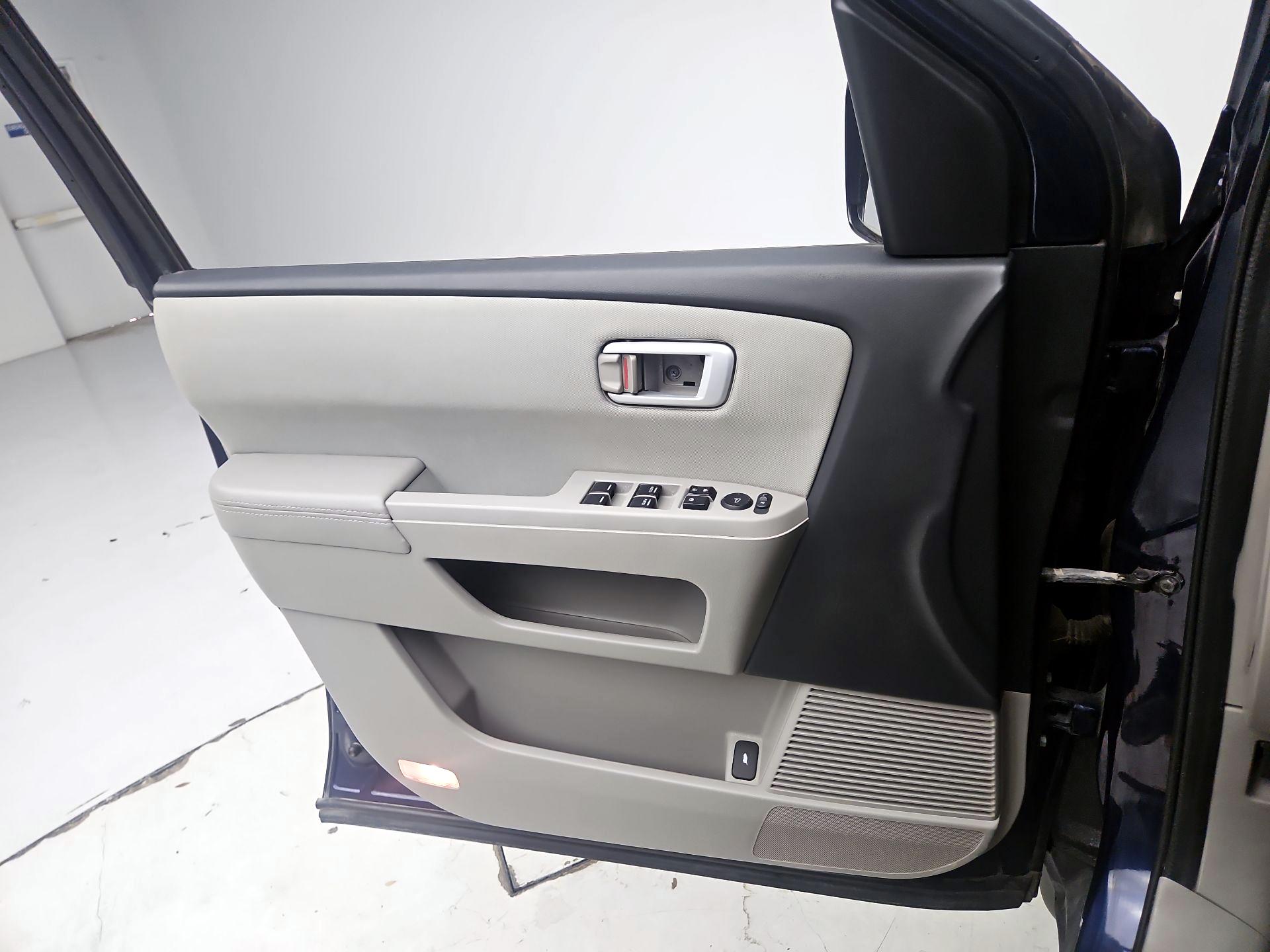 Thumbnail: 2015 Honda Pilot - 12