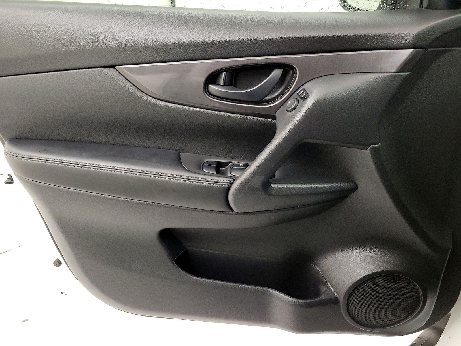 2020 Nissan Rogue S - Photo 13