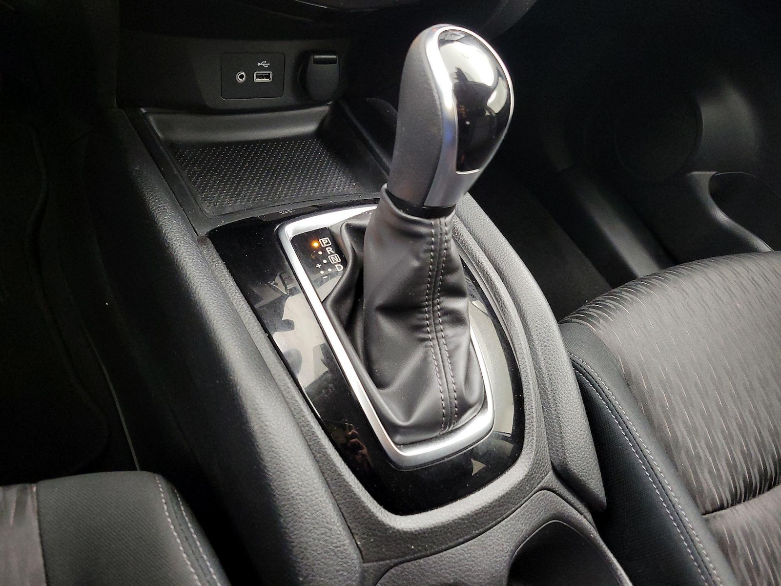 2020 Nissan Rogue S - Photo 18