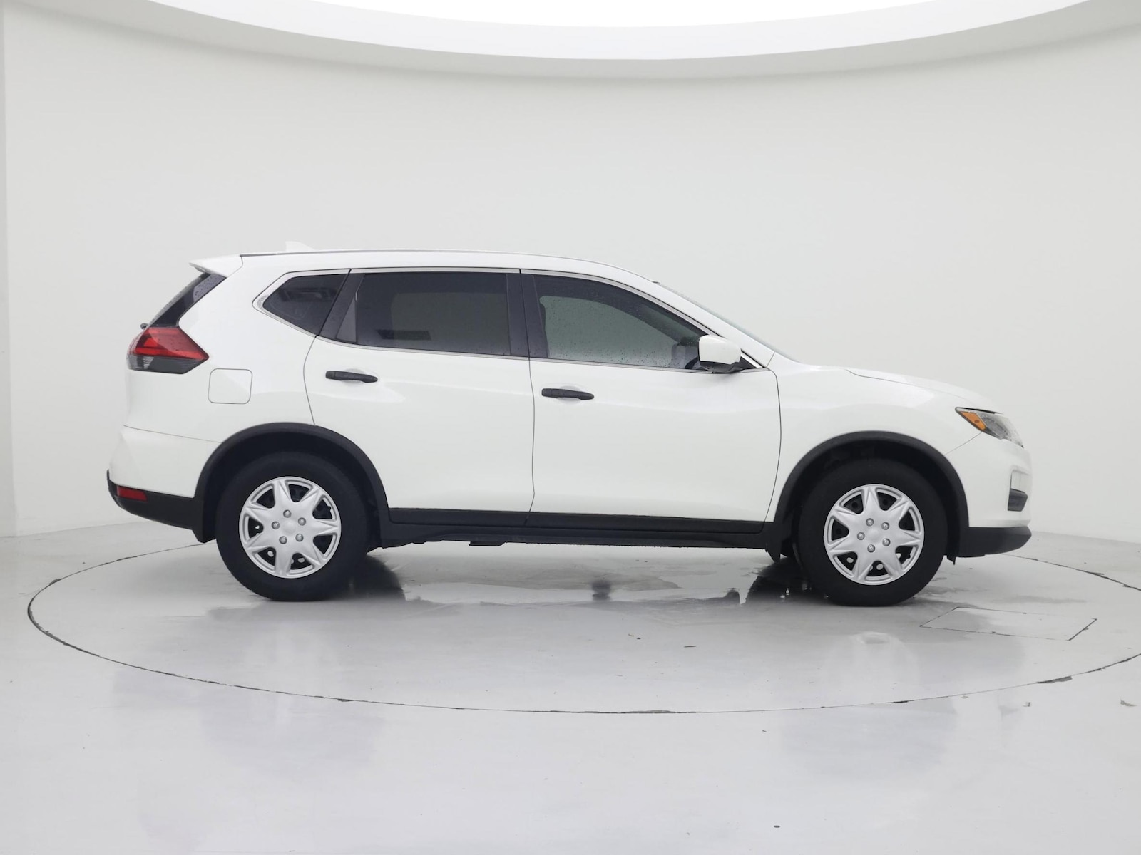 2020 Nissan Rogue S - Photo 8