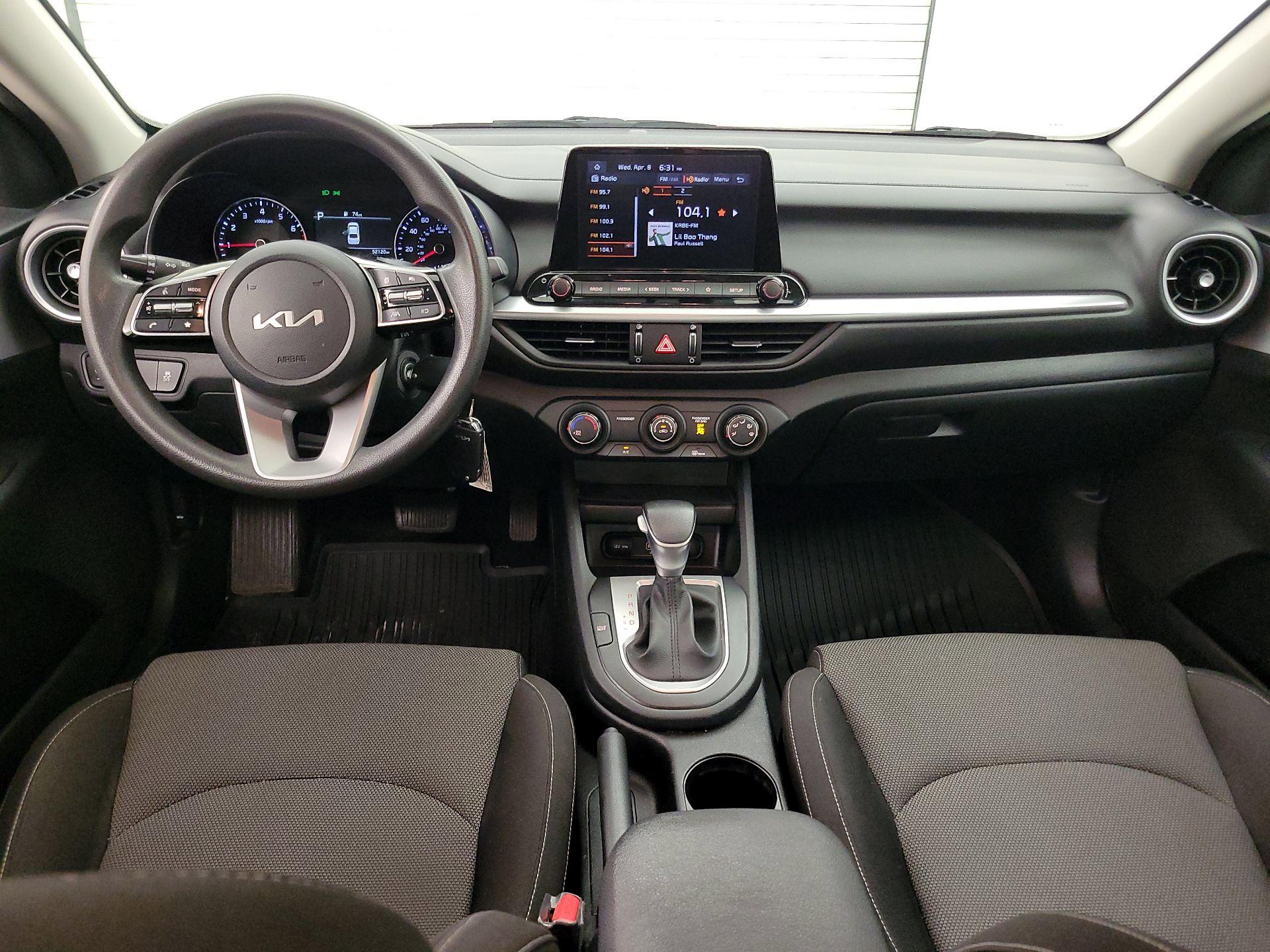 Thumbnail: 2024 Kia Forte - 9