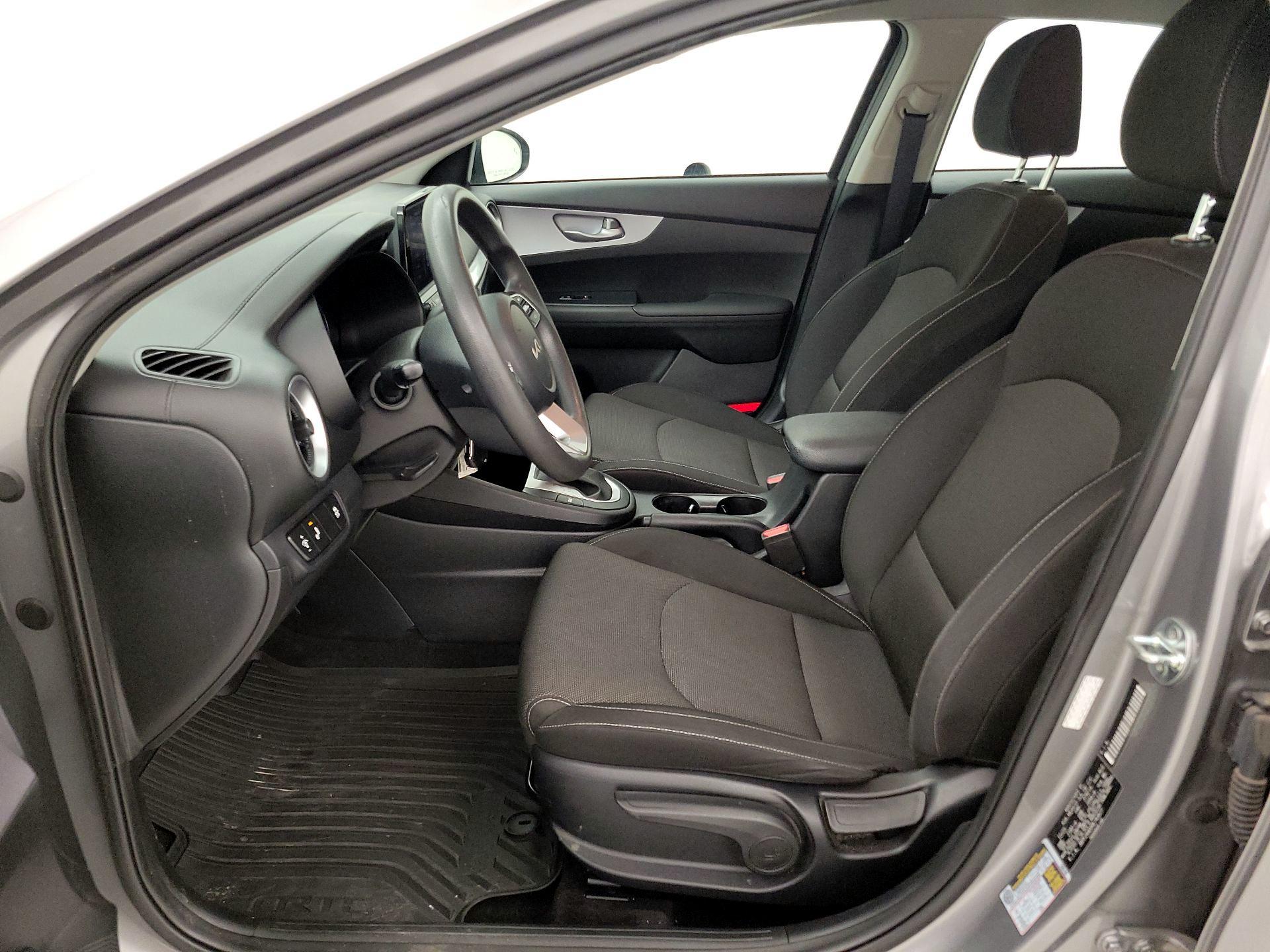 Thumbnail: 2024 Kia Forte - 11