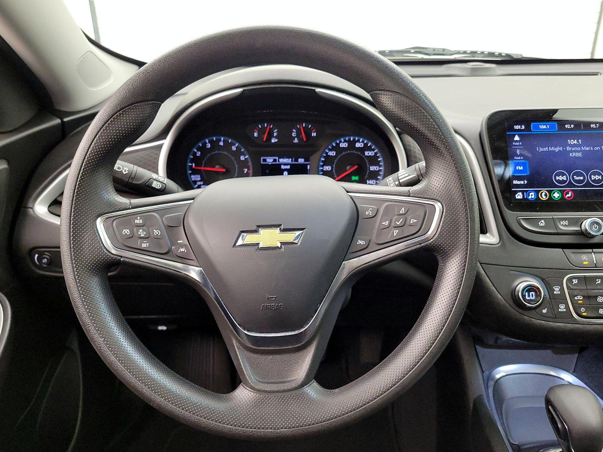 Thumbnail: 2024 Chevrolet Malibu - 10