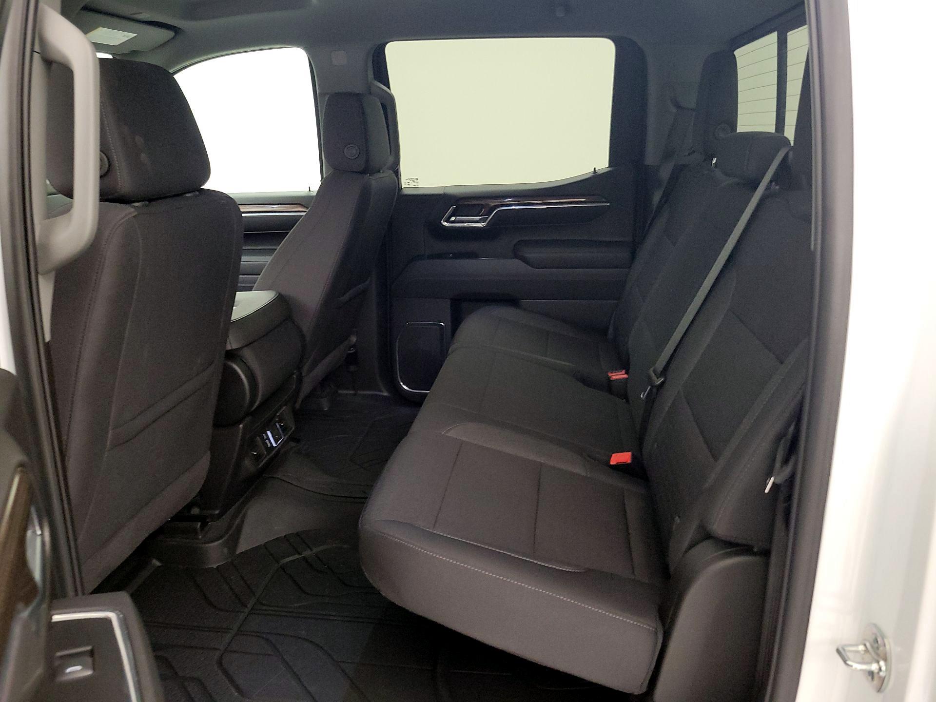 Thumbnail: 2025 Chevrolet Silverado 1500 - 19