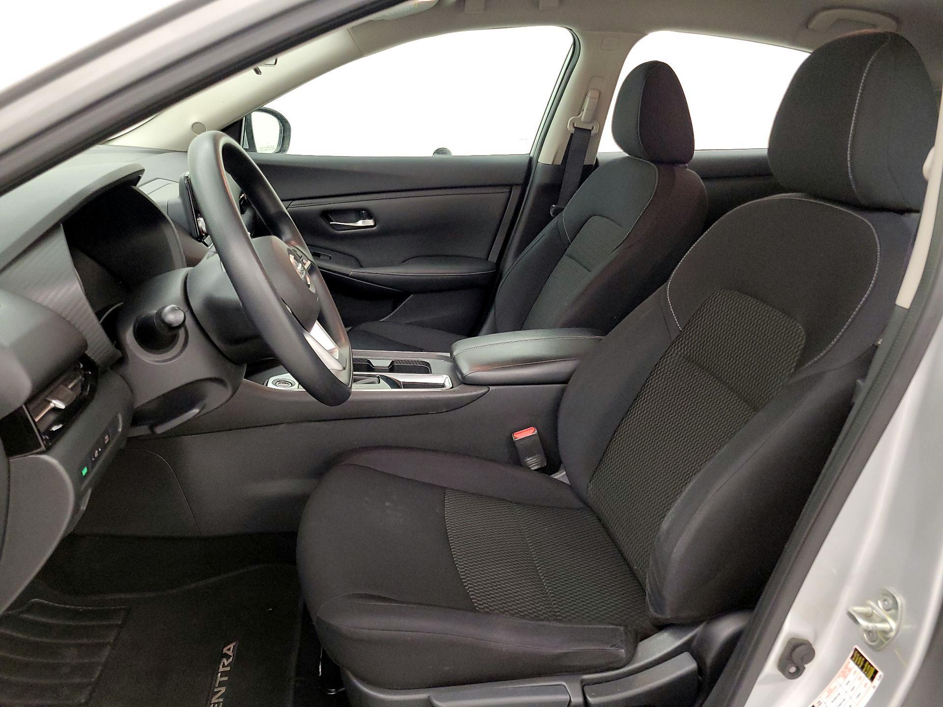 Thumbnail: 2020 Nissan Sentra - 11