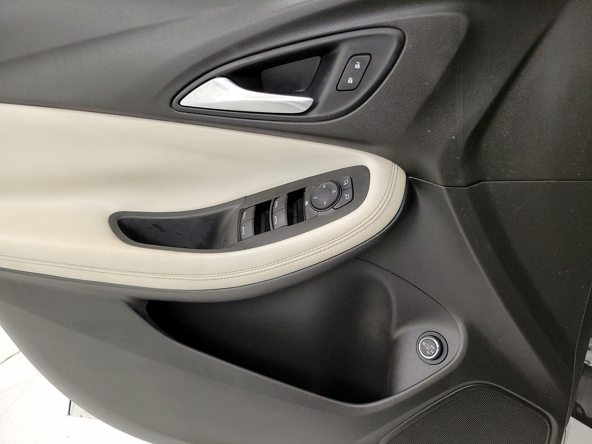 Thumbnail: 2020 Buick Encore GX - 12