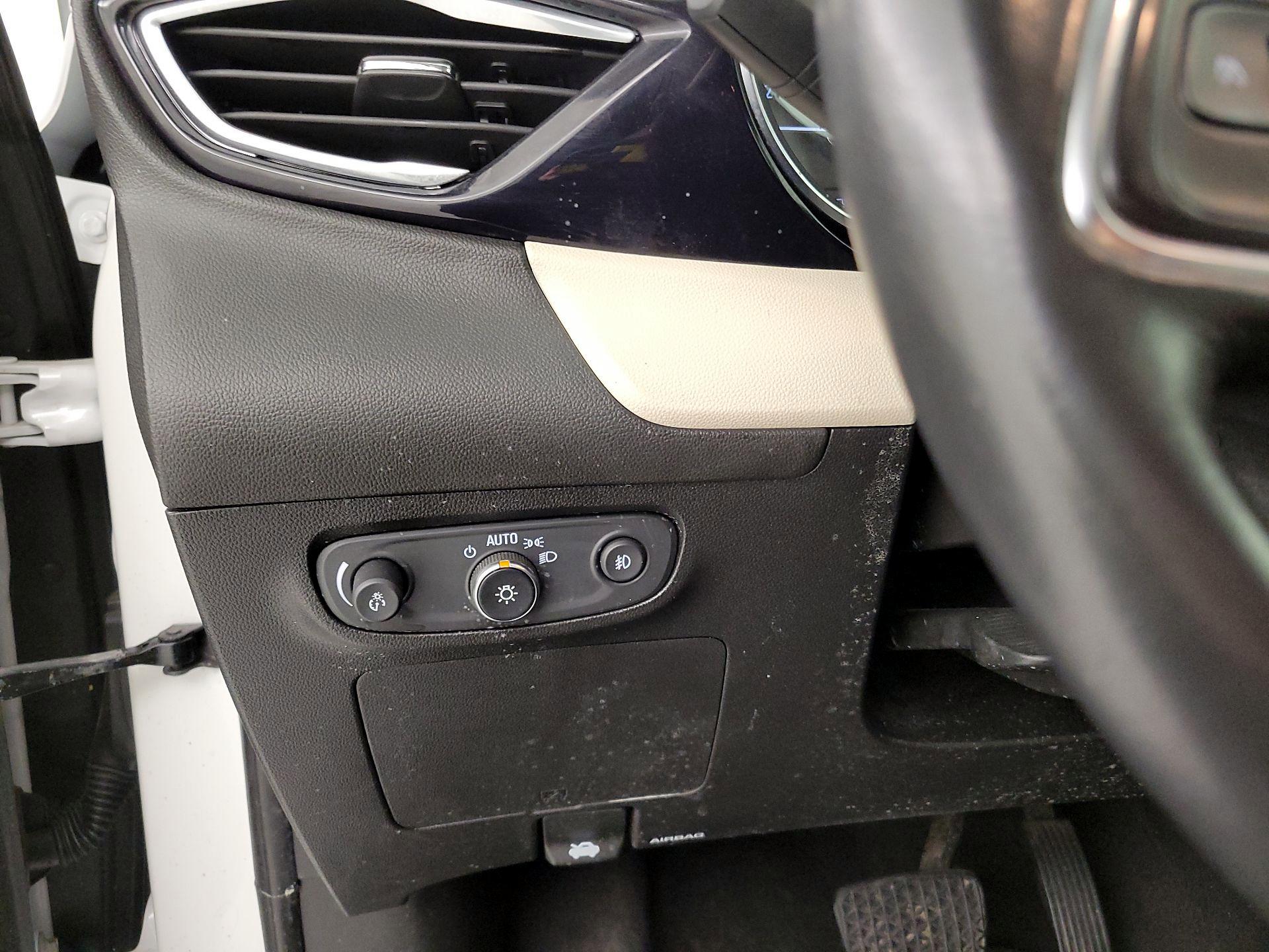 Thumbnail: 2020 Buick Encore GX - 13