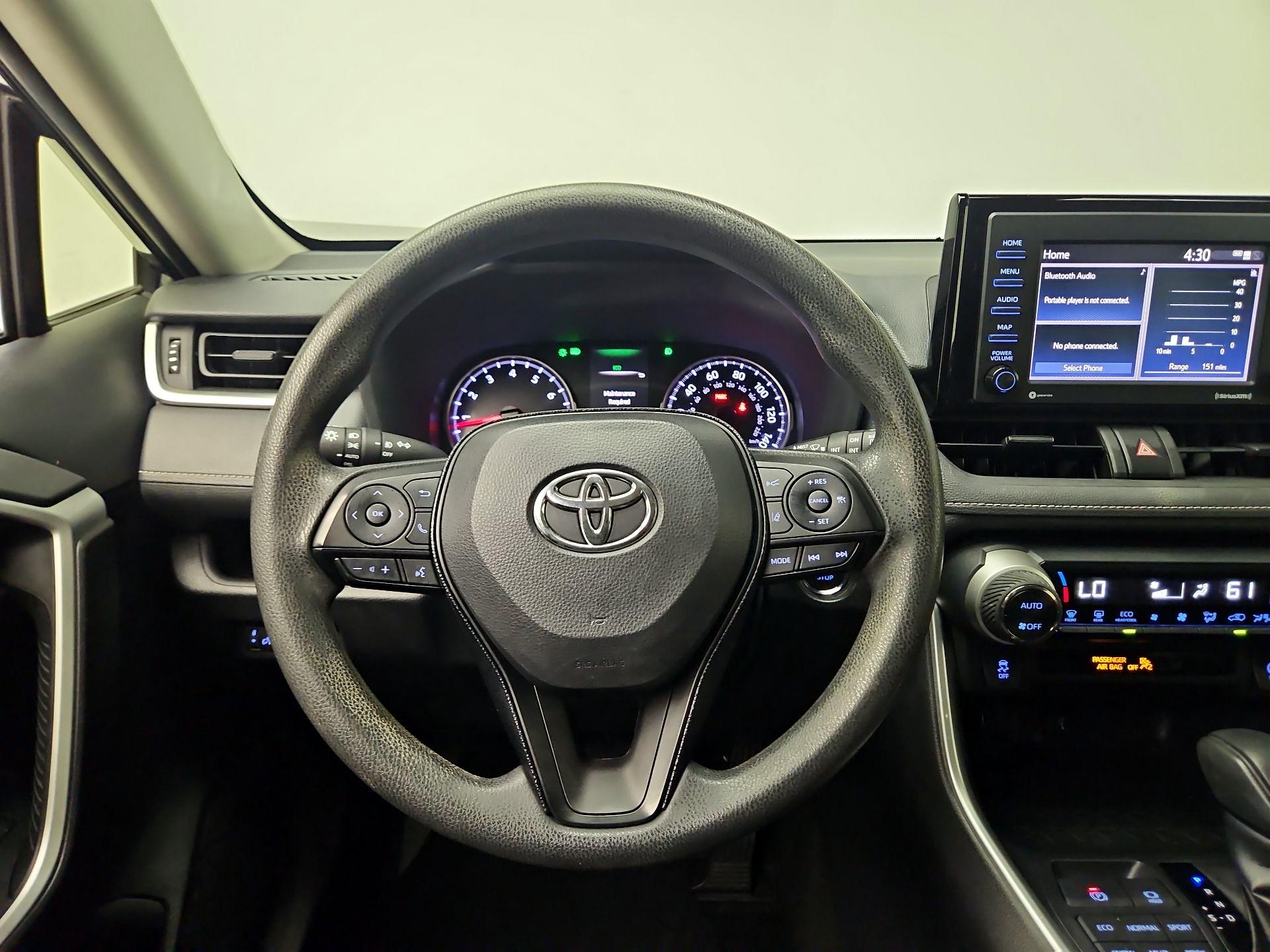 Thumbnail: 2020 Toyota RAV4 - 10