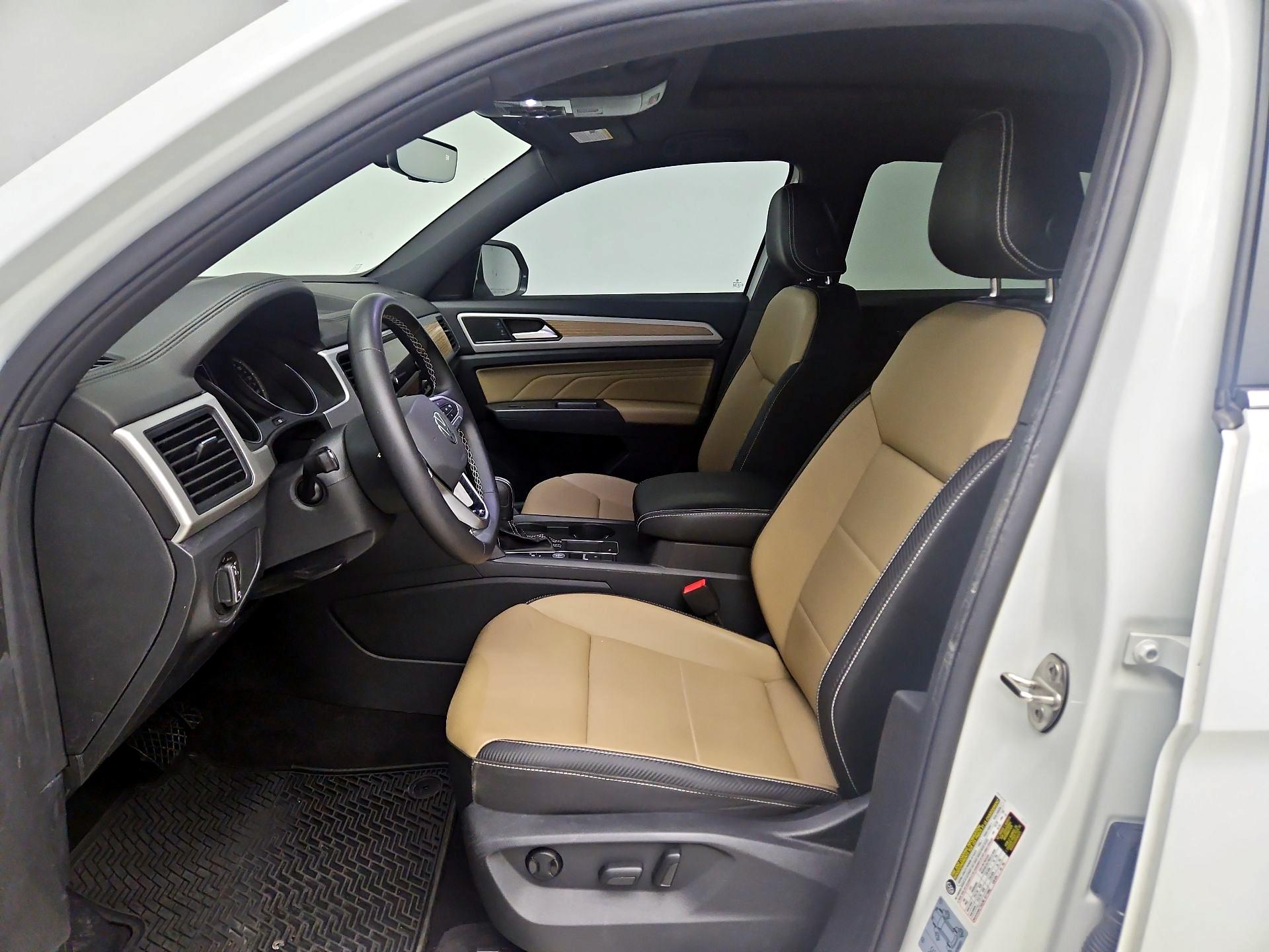 Thumbnail: 2021 Volkswagen Atlas - 11