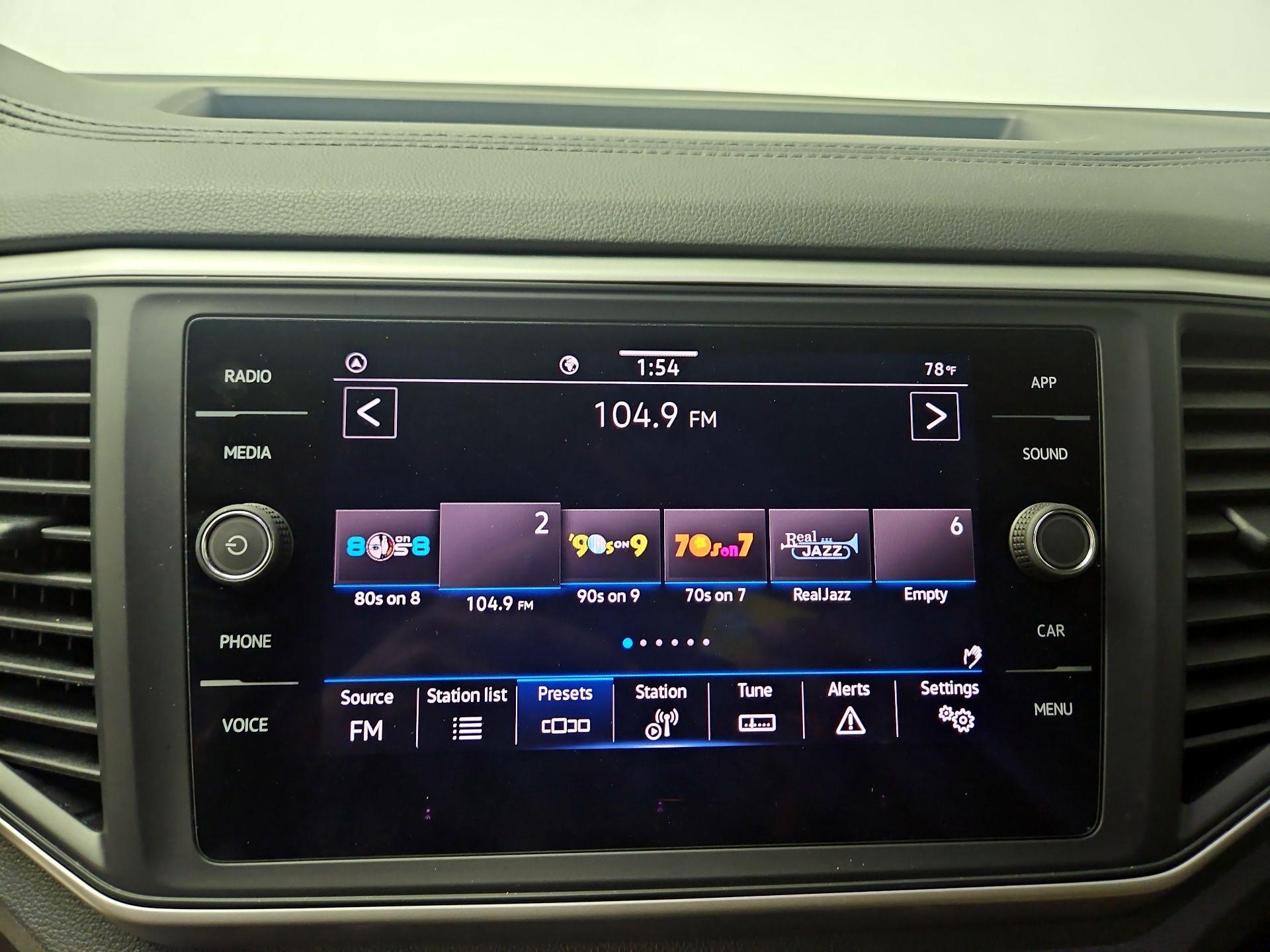 Thumbnail: 2021 Volkswagen Atlas - 15