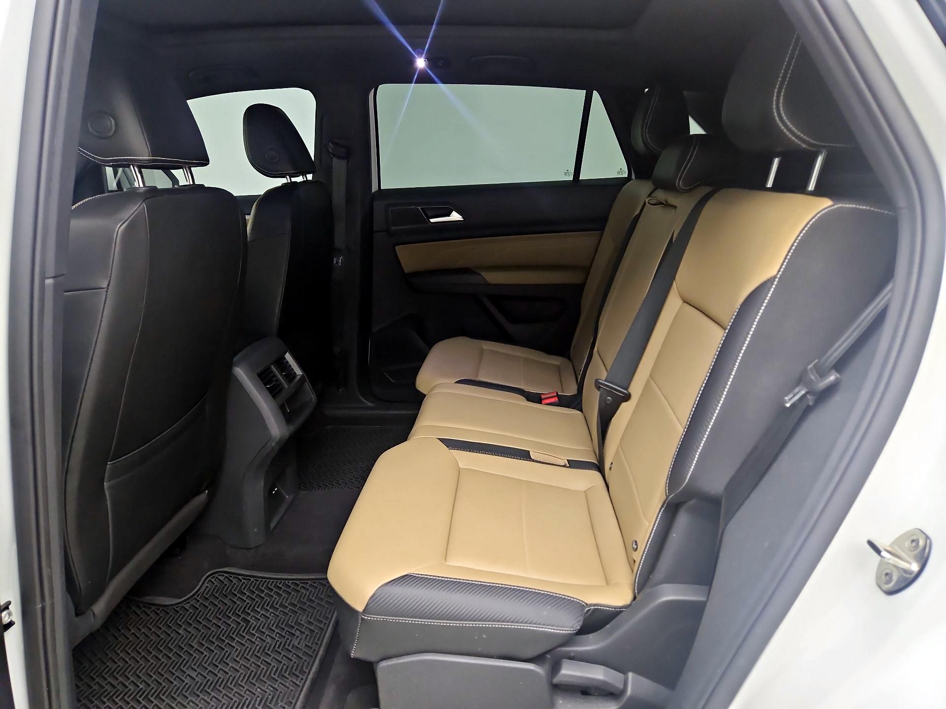 Thumbnail: 2021 Volkswagen Atlas - 19