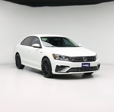 2018 Volkswagen Passat R-Line