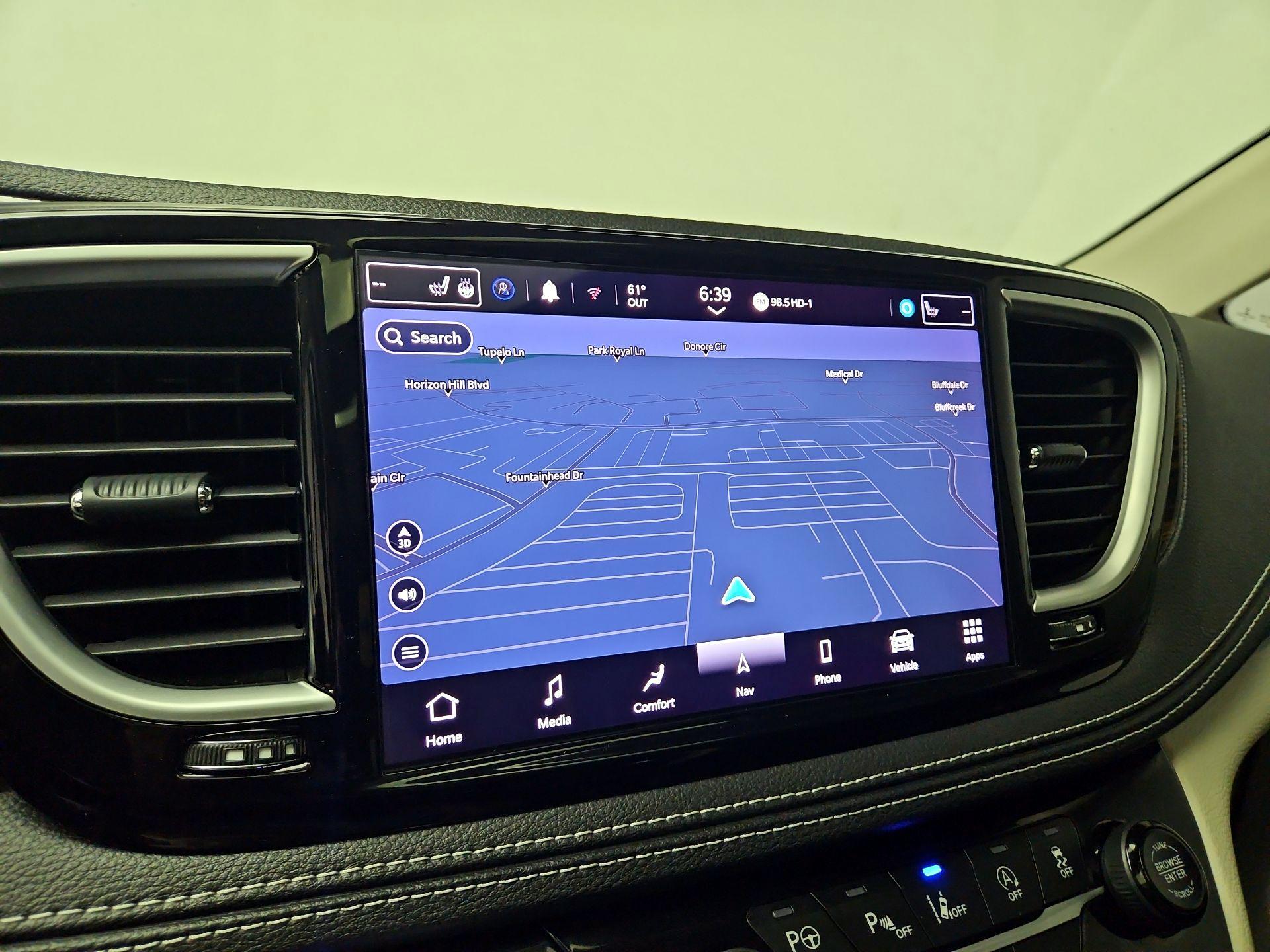 Thumbnail: 2023 Chrysler Pacifica - 14