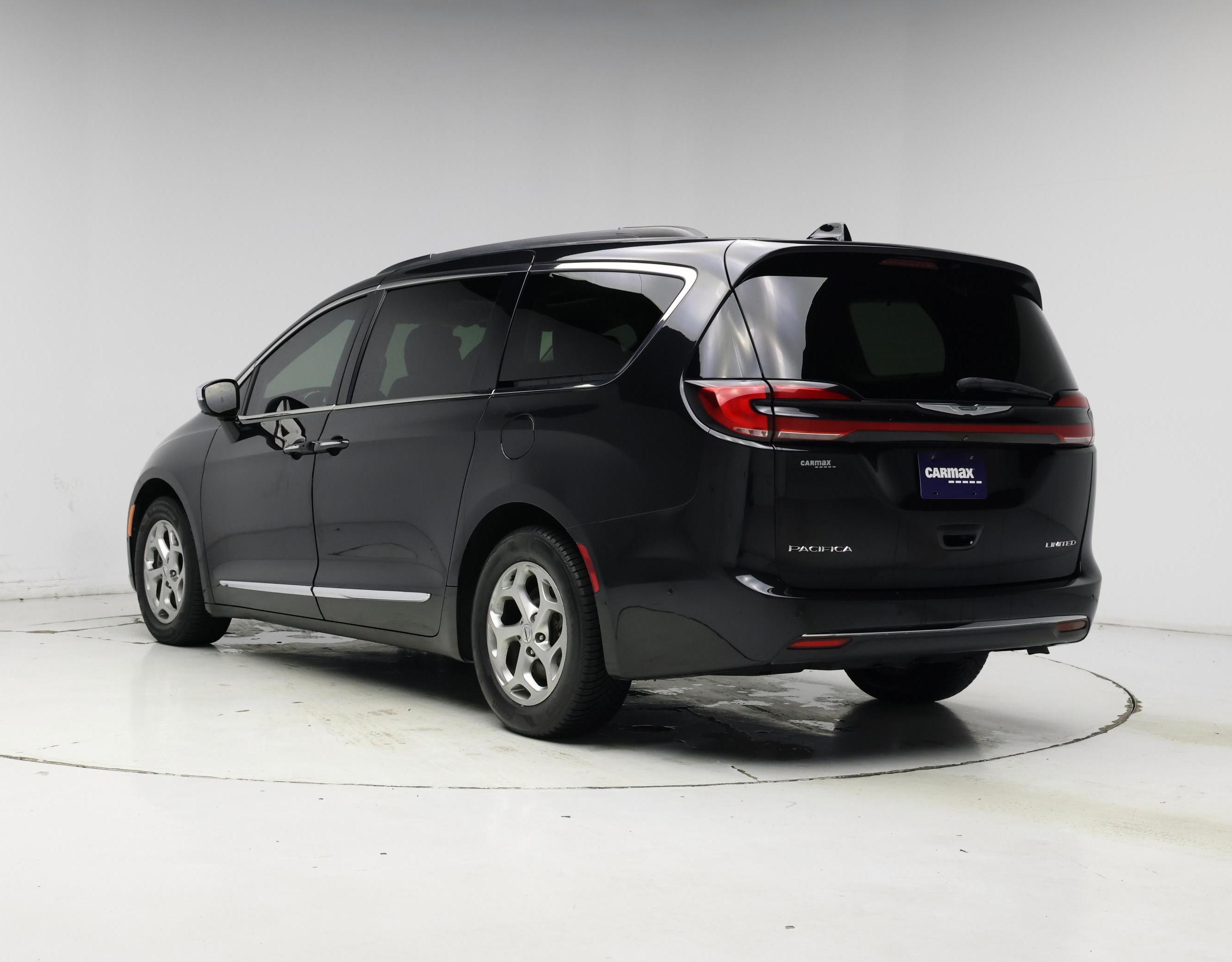 Thumbnail: 2023 Chrysler Pacifica - 2