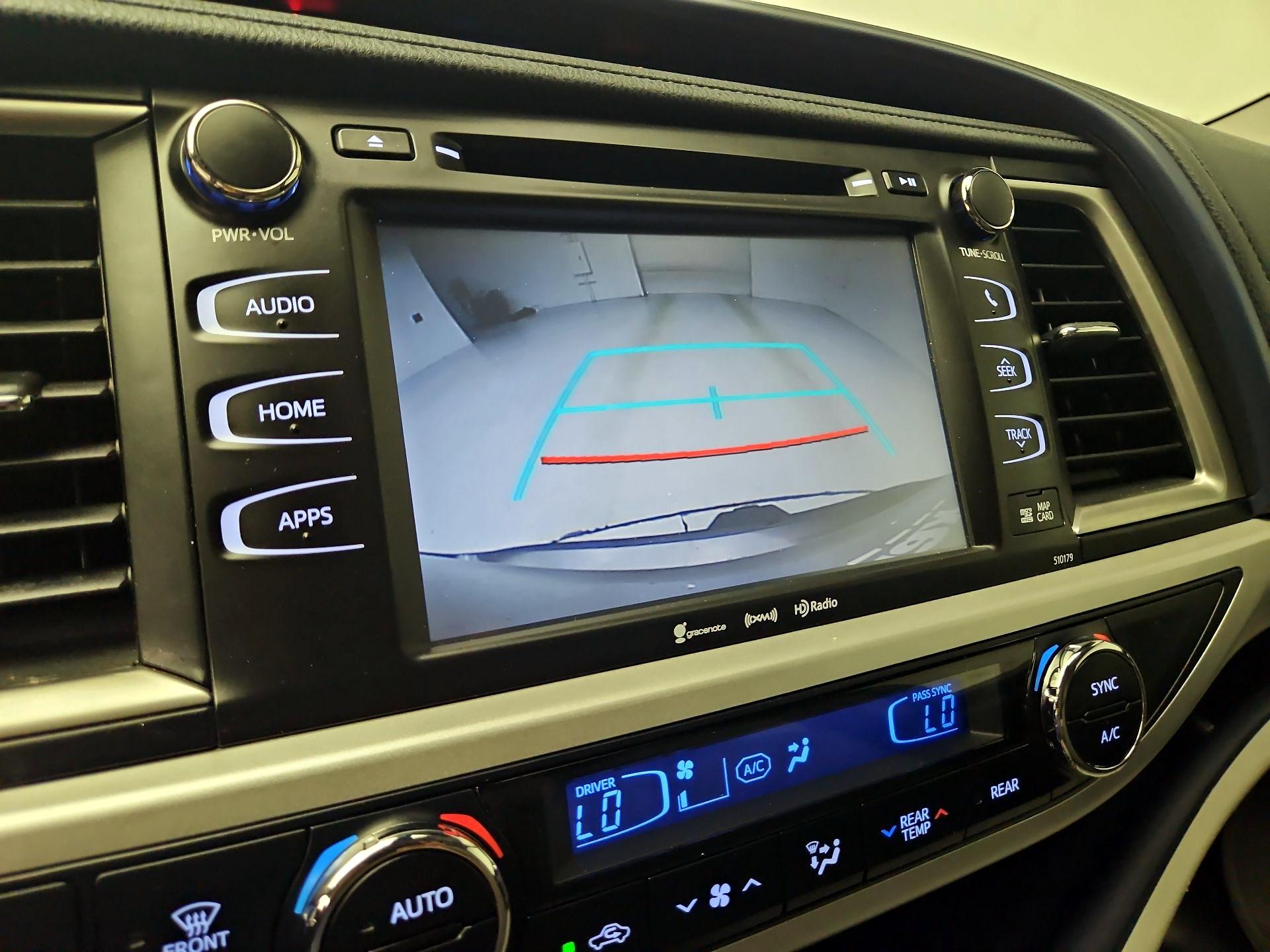 Thumbnail: 2017 Toyota Highlander - 14