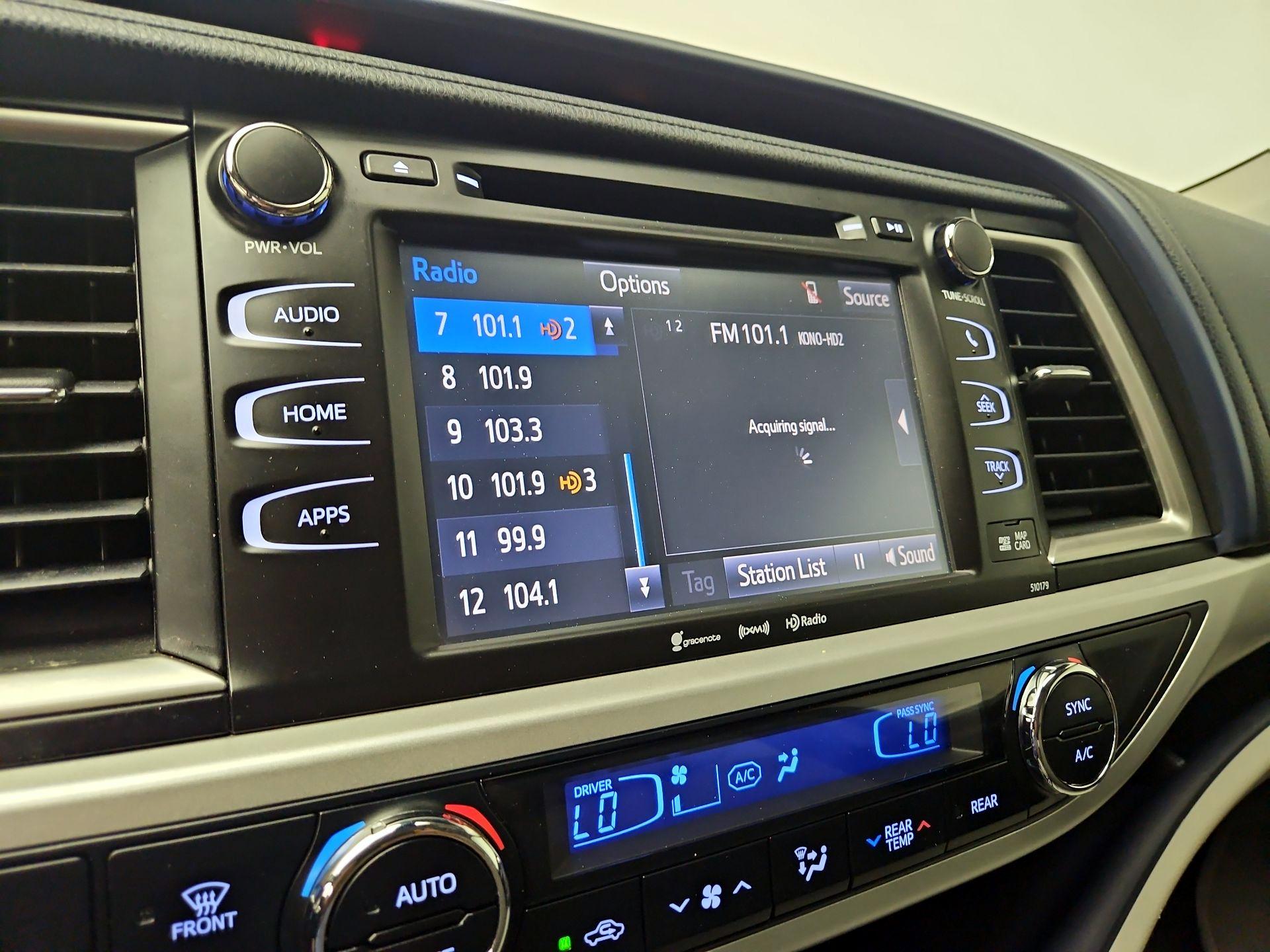 Thumbnail: 2017 Toyota Highlander - 15