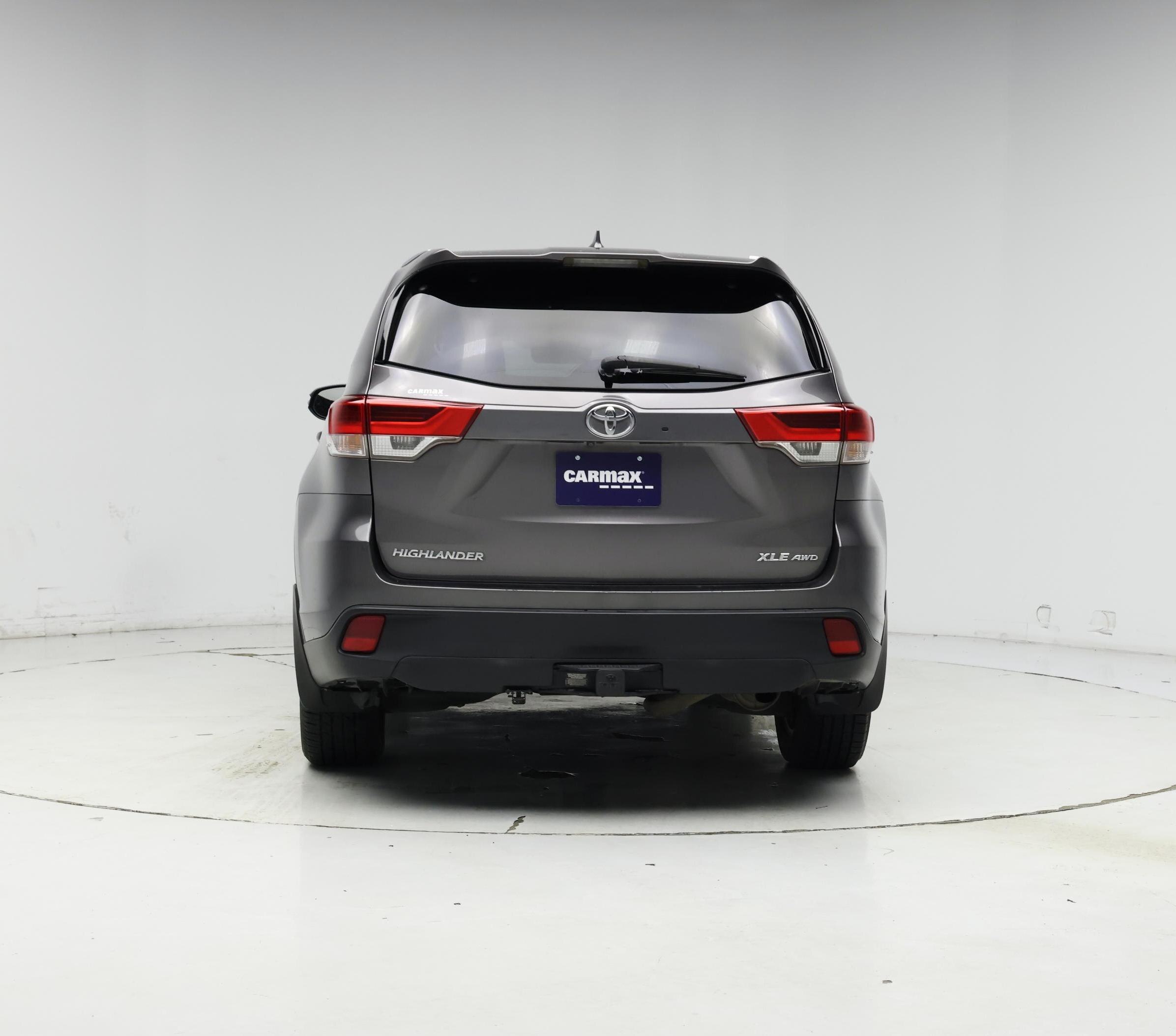 Thumbnail: 2017 Toyota Highlander - 6