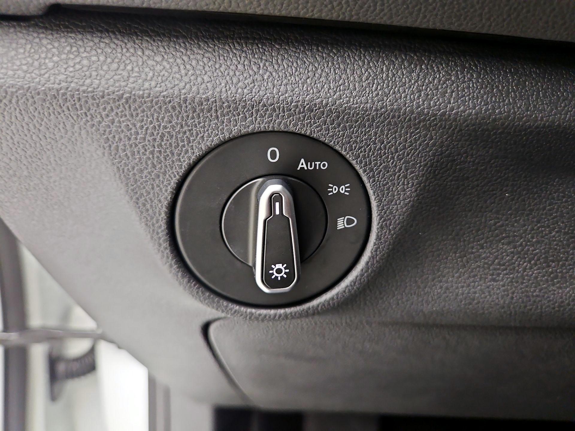 Thumbnail: 2025 Volkswagen Jetta - 13