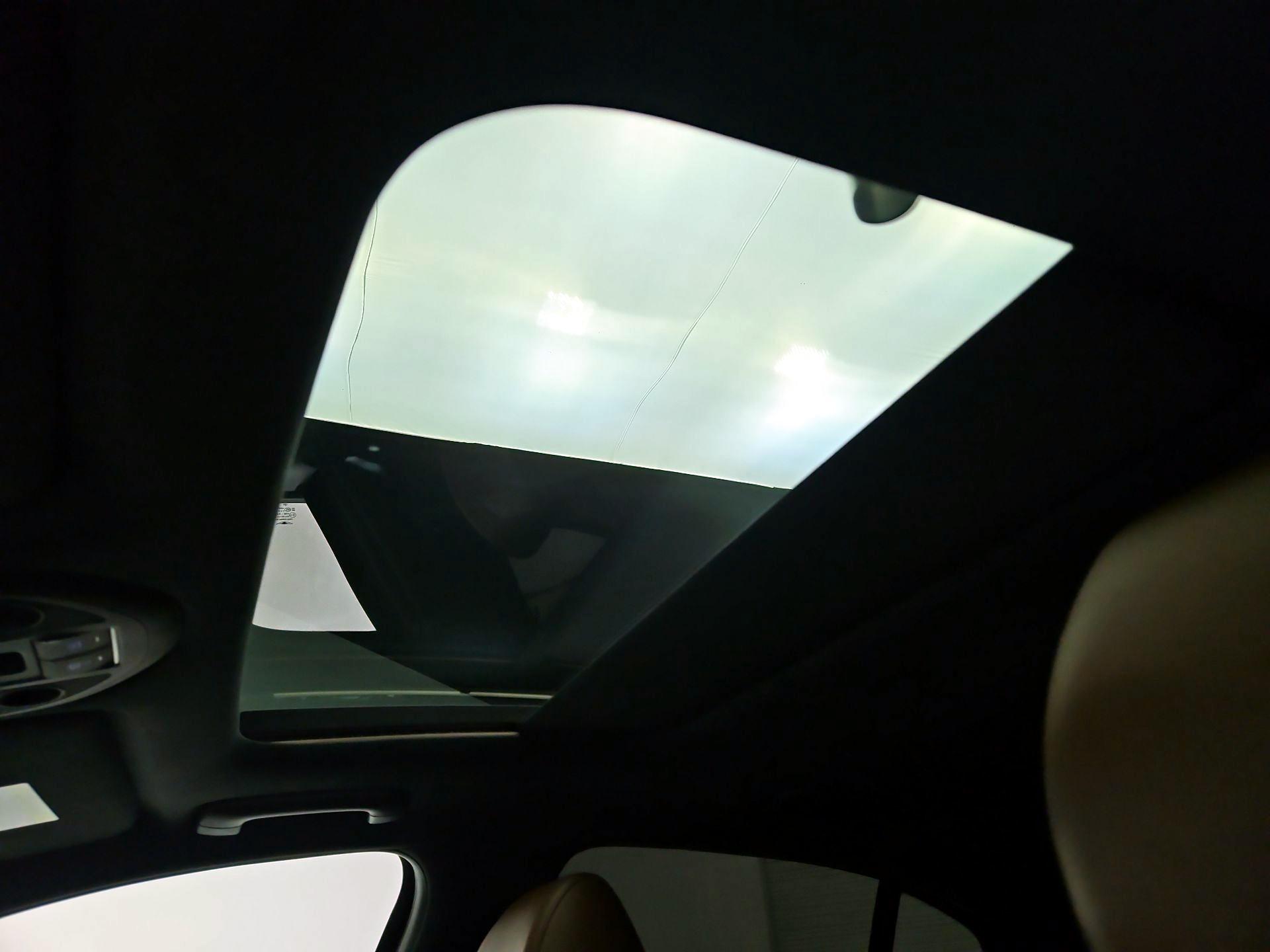 Thumbnail: 2020 Genesis G70 - 20