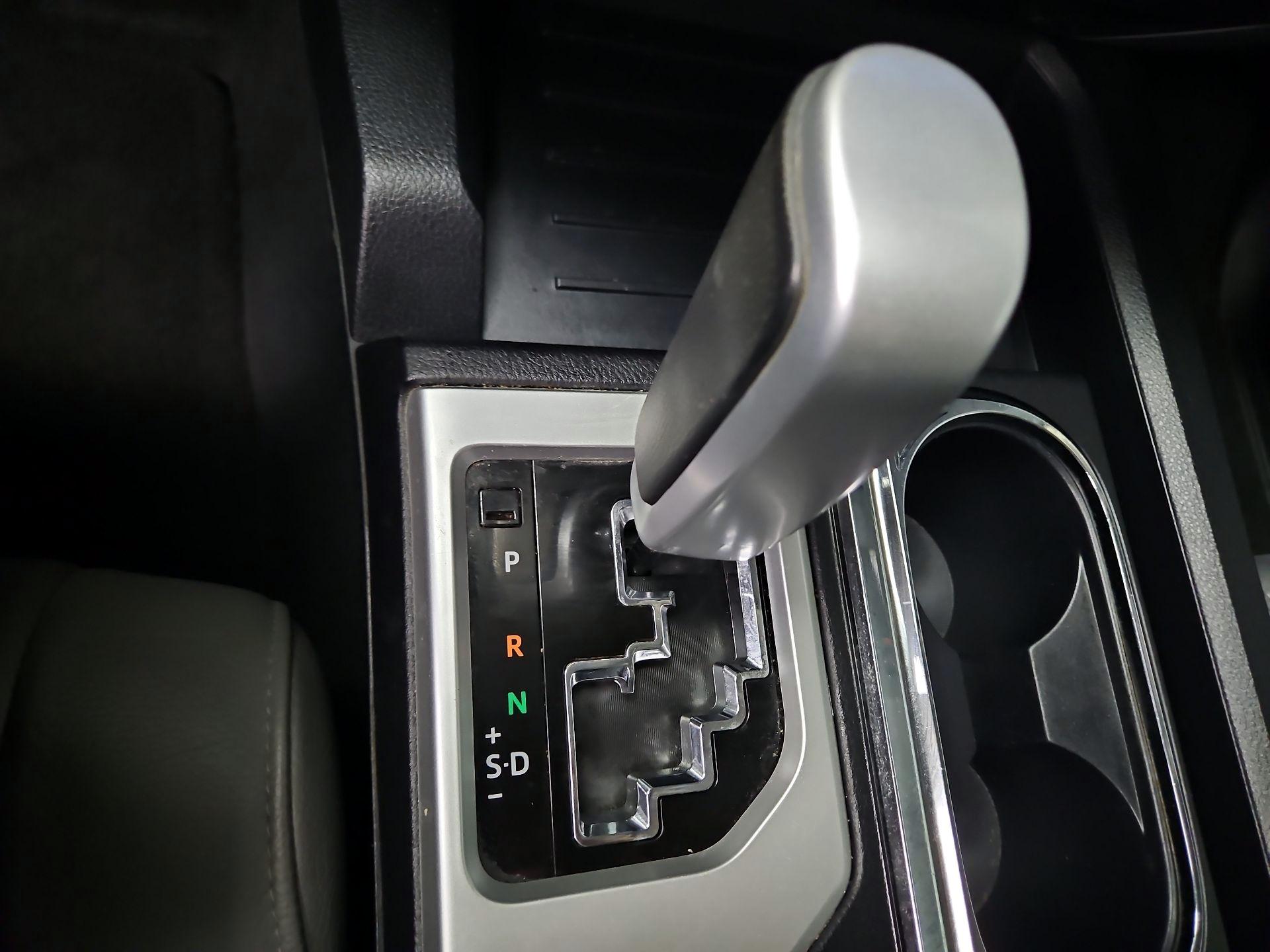 Thumbnail: 2017 Toyota Tundra - 18