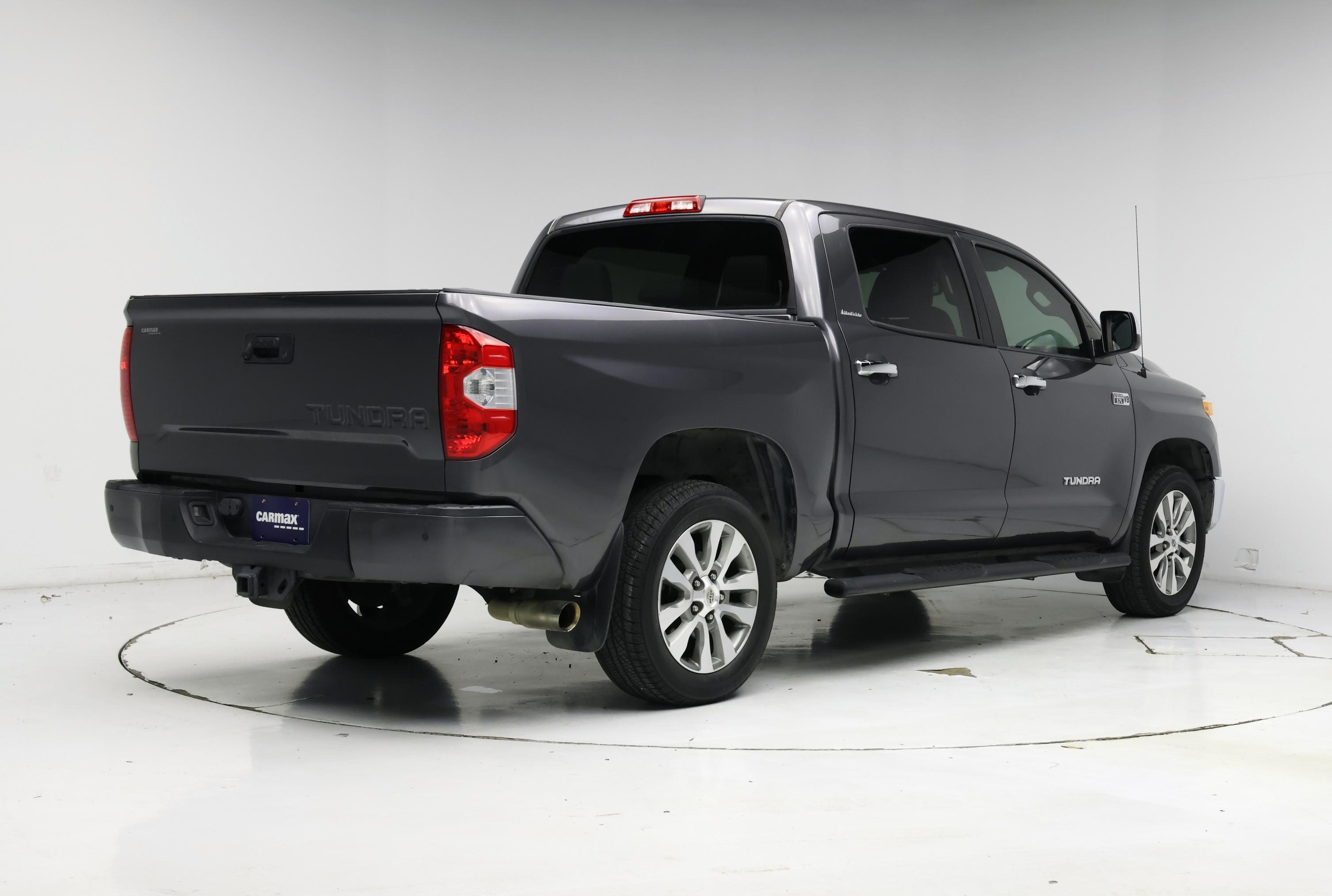 Thumbnail: 2017 Toyota Tundra - 8