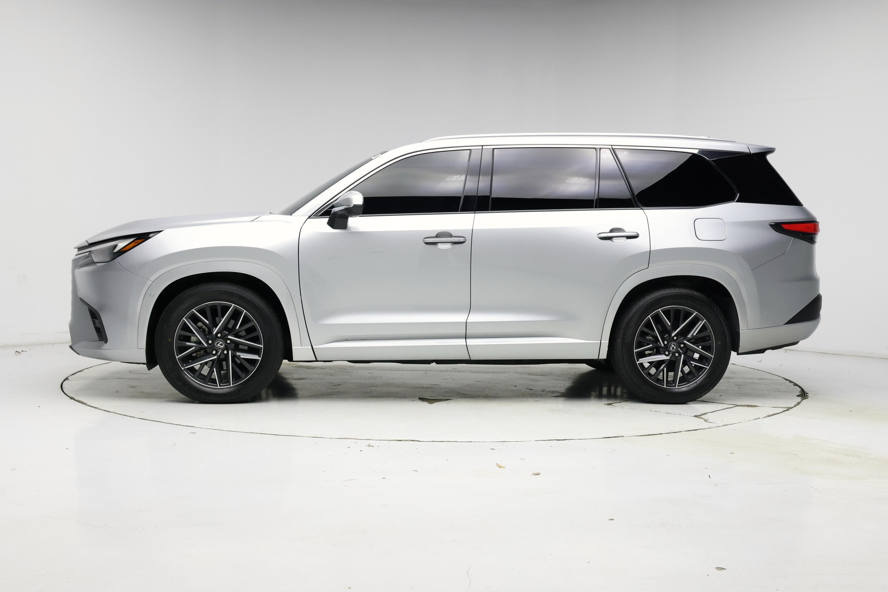 Thumbnail: 2024 Lexus TX - 3