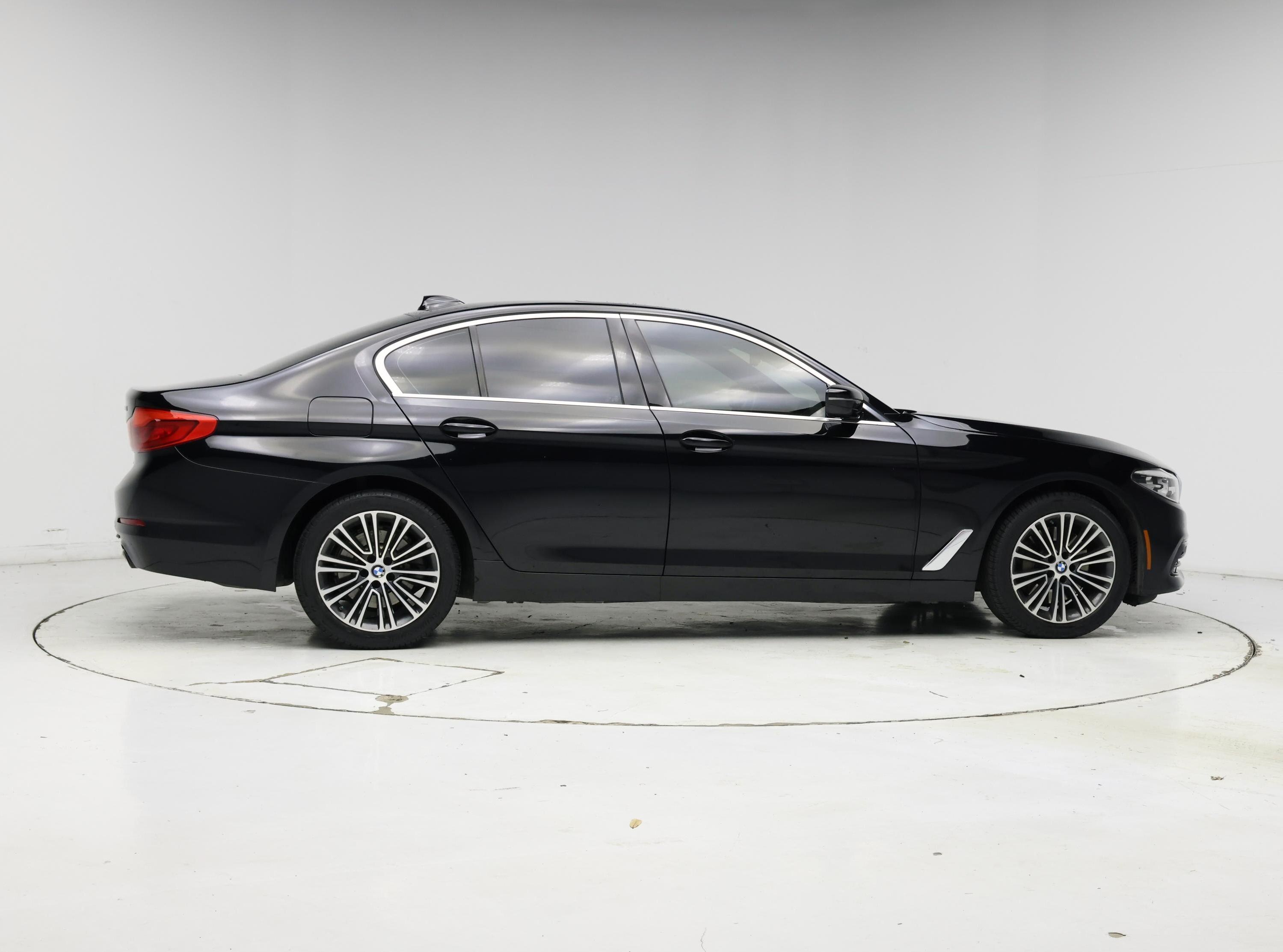 Thumbnail: 2020 BMW 5 Series - 7