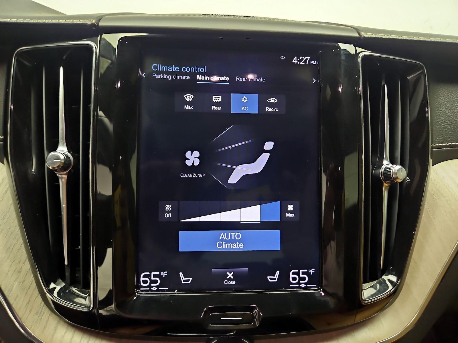 2019 Volvo XC60 Inscription - Photo 18