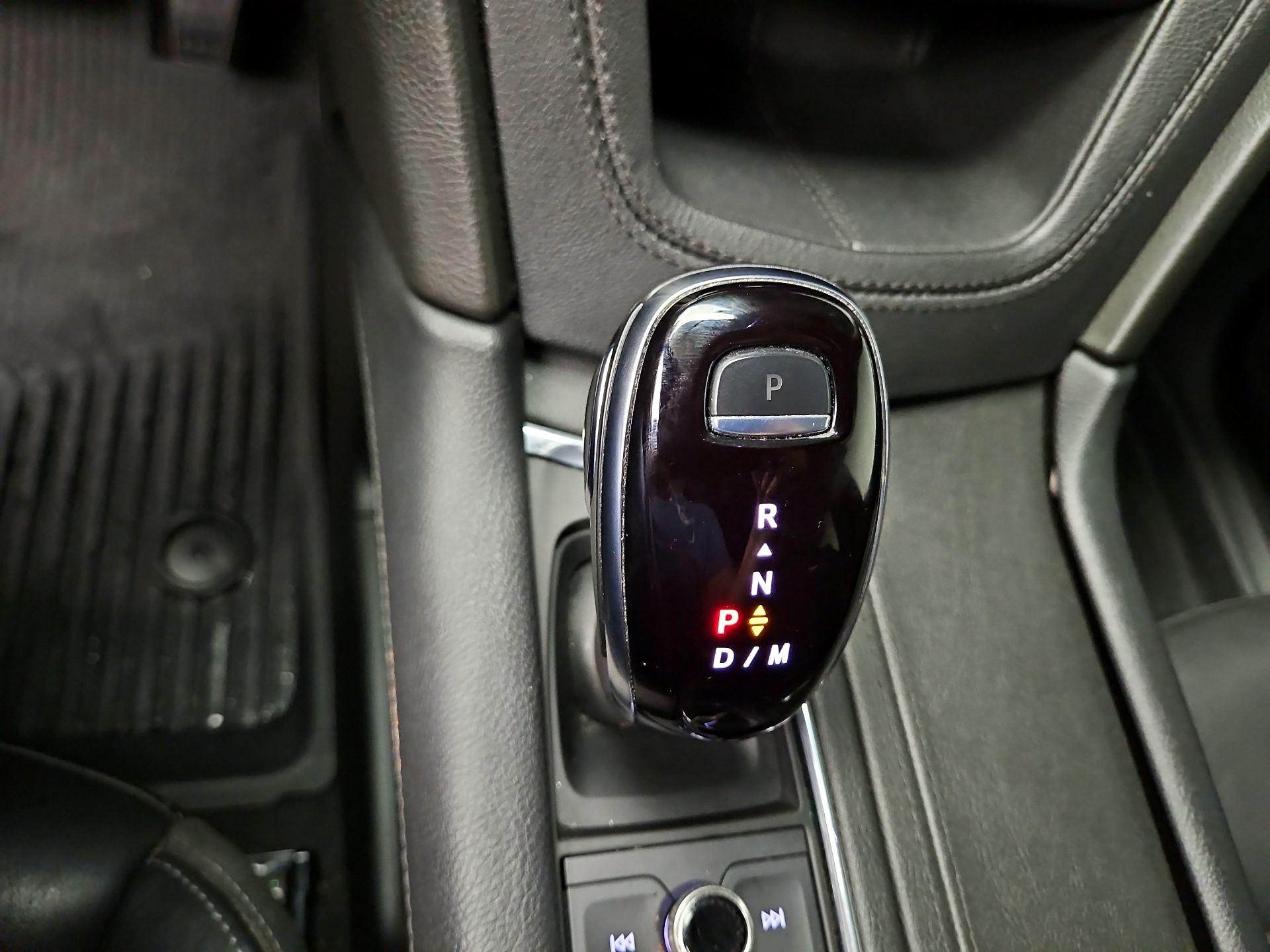 Thumbnail: 2022 Cadillac XT6 - 18