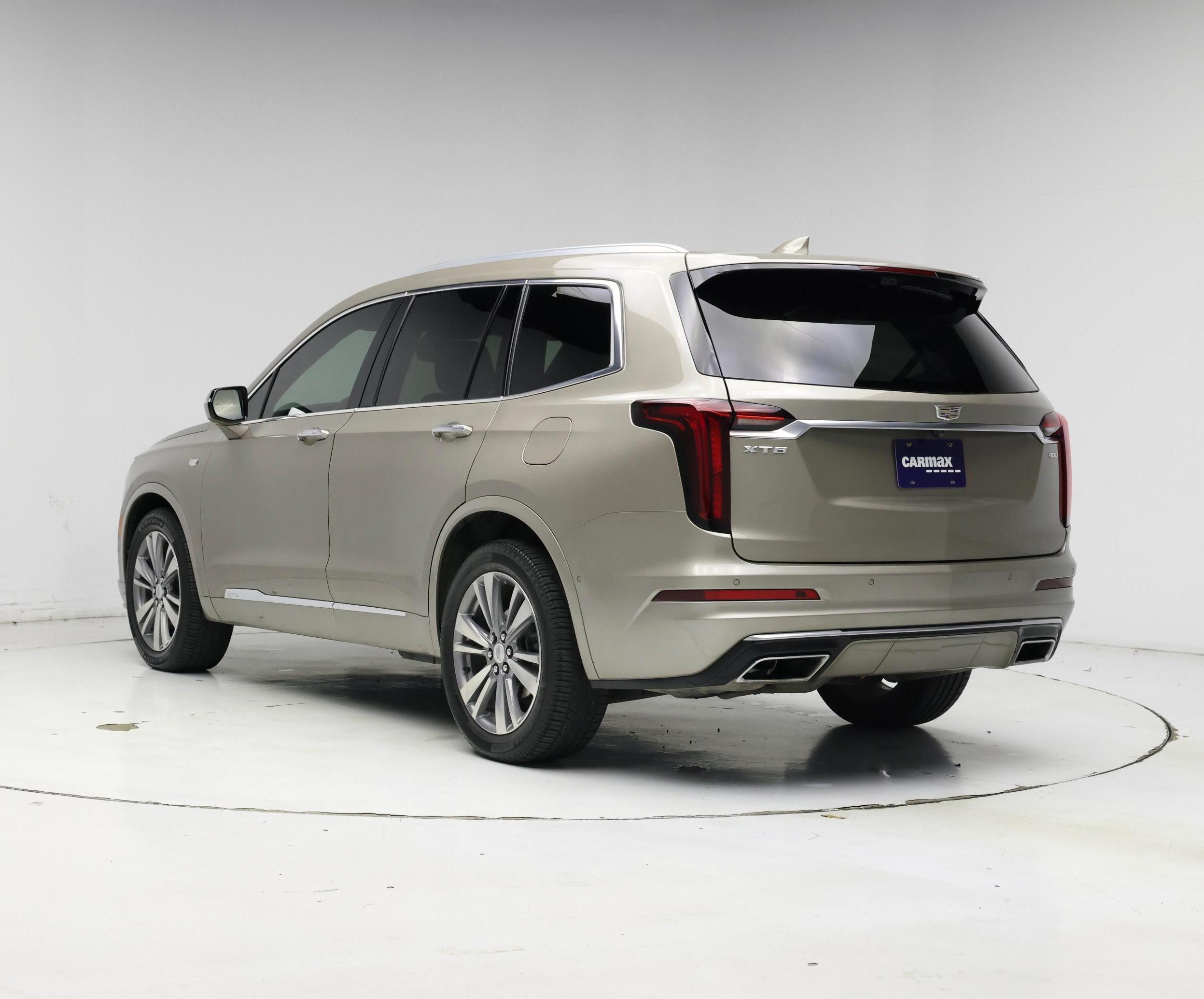 Thumbnail: 2022 Cadillac XT6 - 2