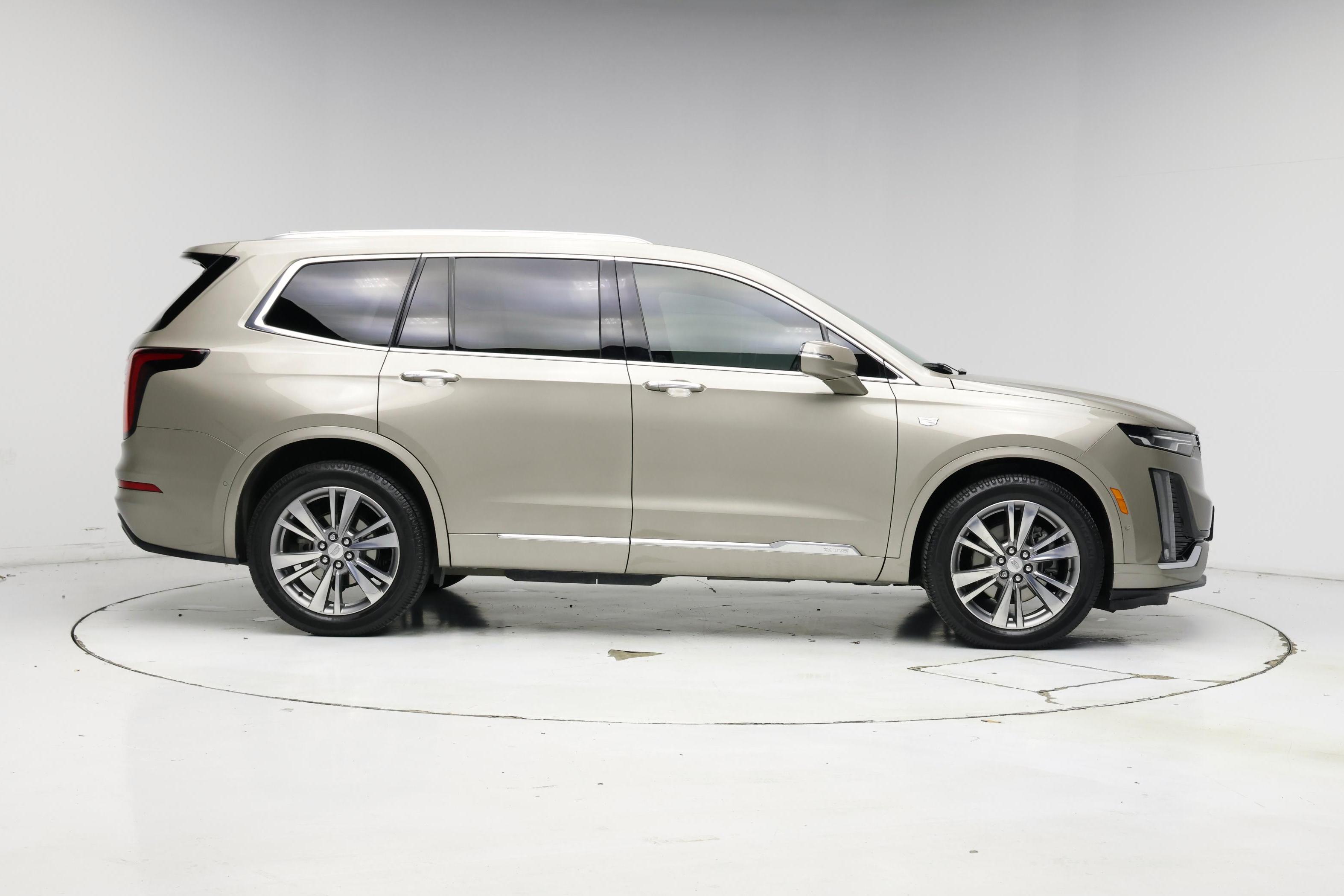 Thumbnail: 2022 Cadillac XT6 - 7