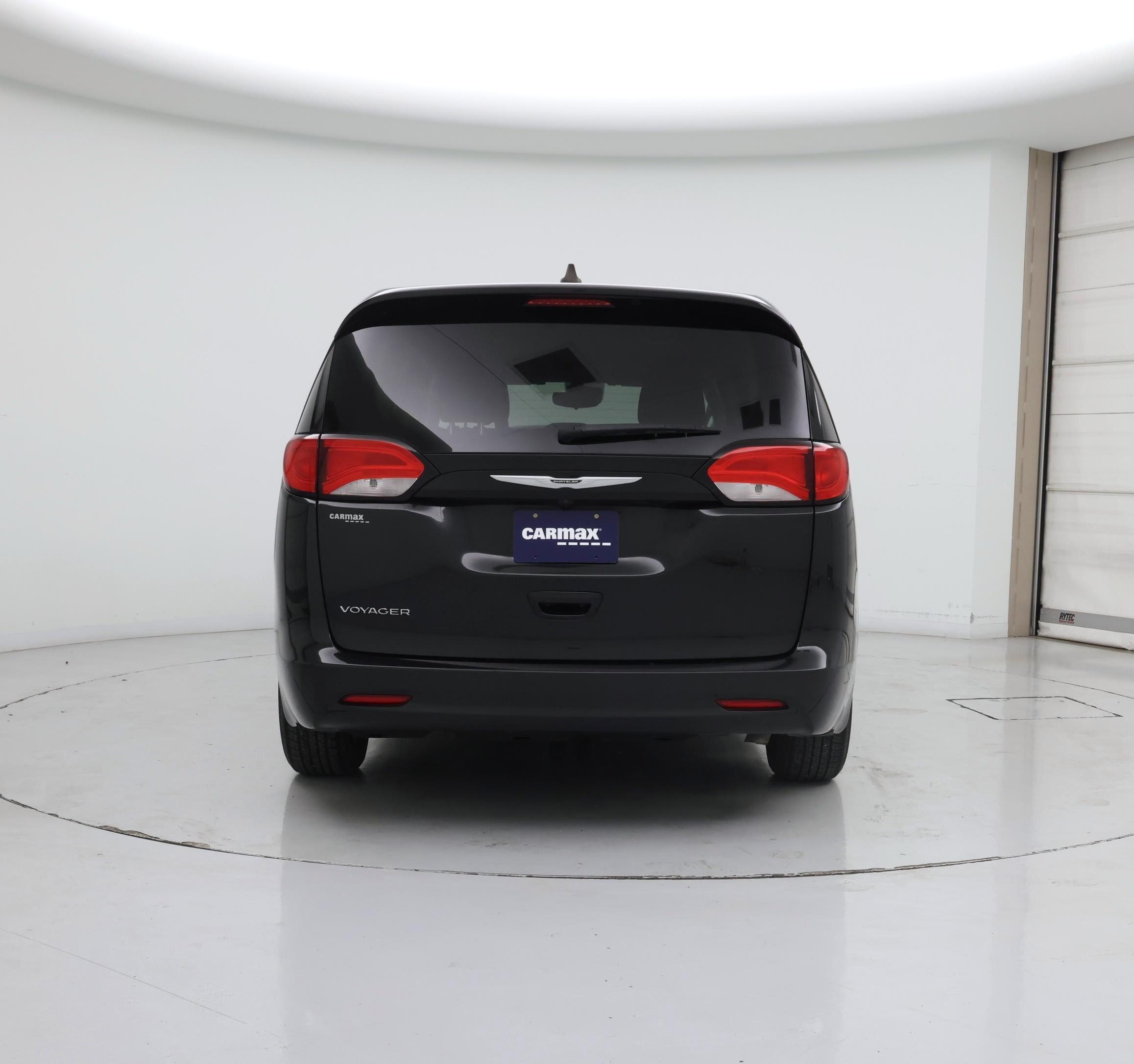 Thumbnail: 2023 Chrysler Voyager - 6