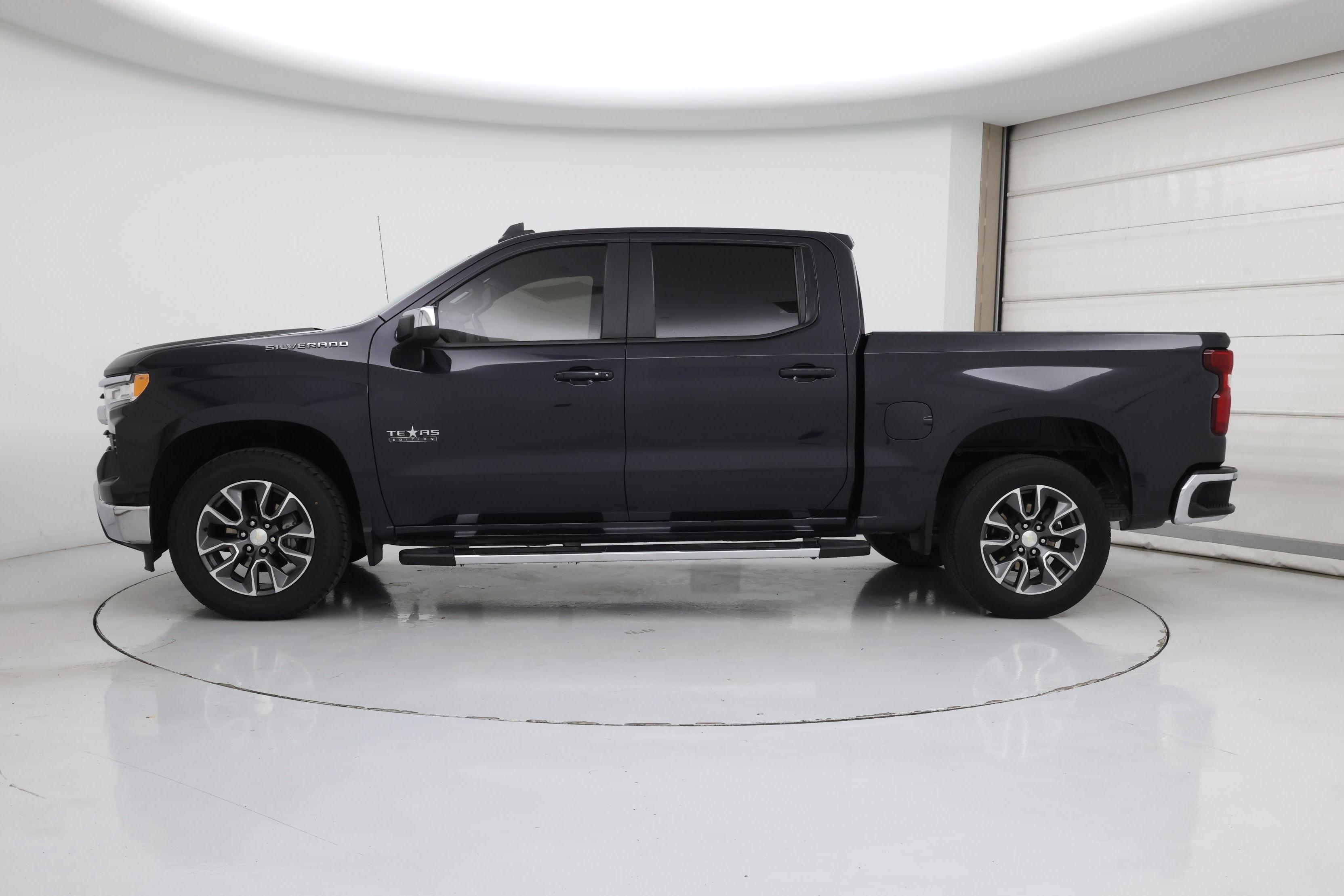 Thumbnail: 2022 Chevrolet Silverado 1500 - 3
