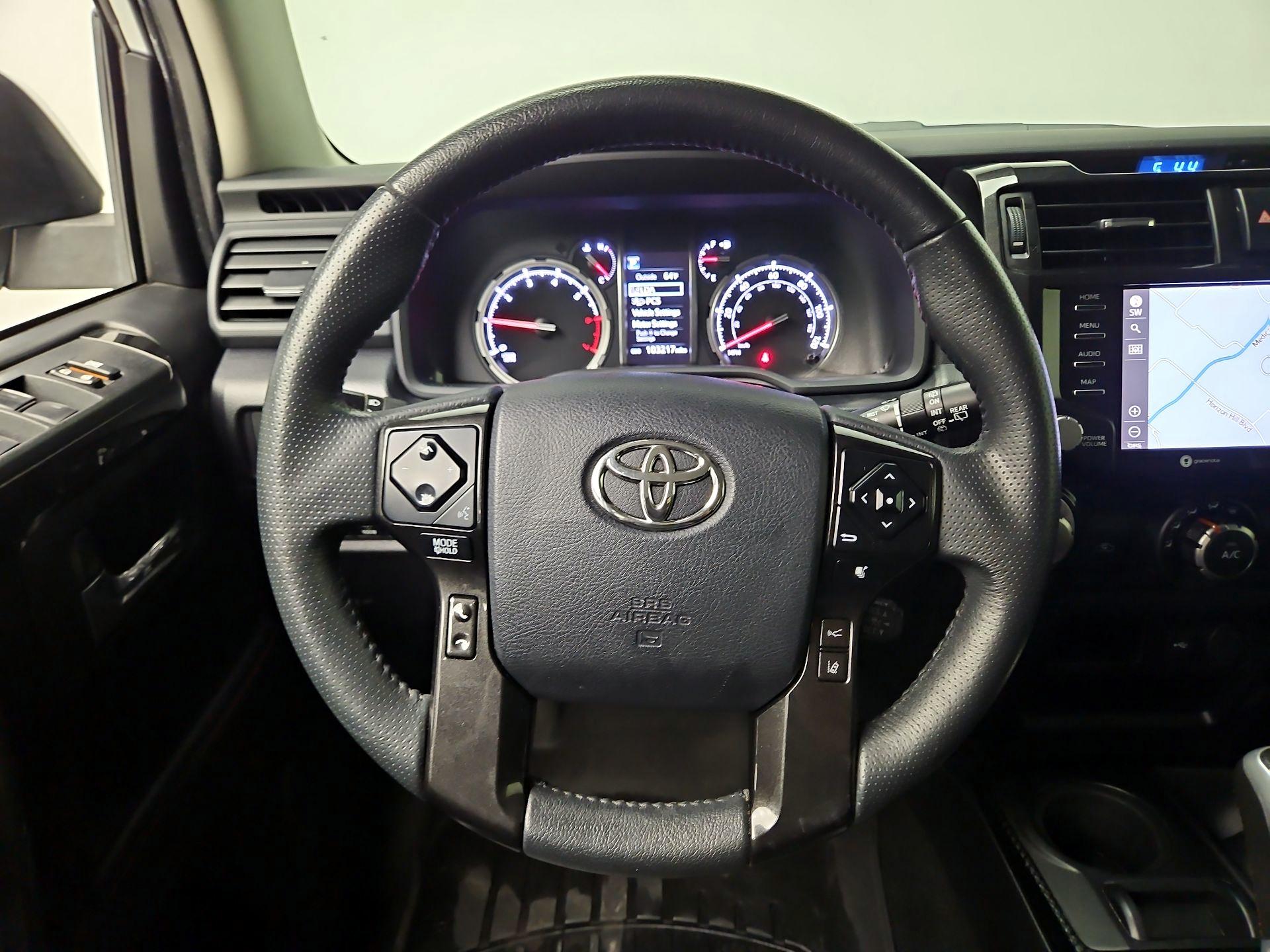 Thumbnail: 2020 Toyota 4Runner - 10