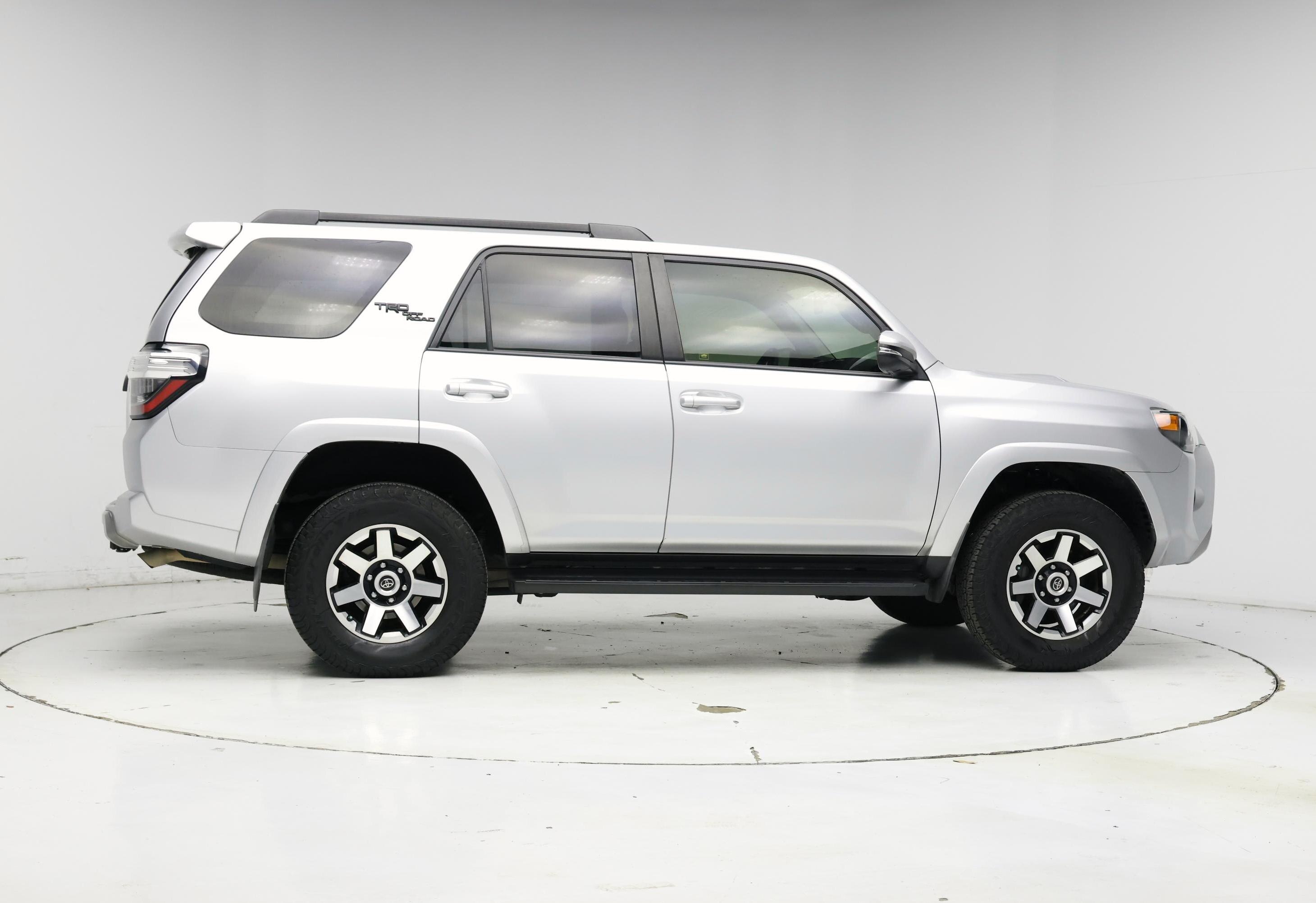 Thumbnail: 2020 Toyota 4Runner - 7