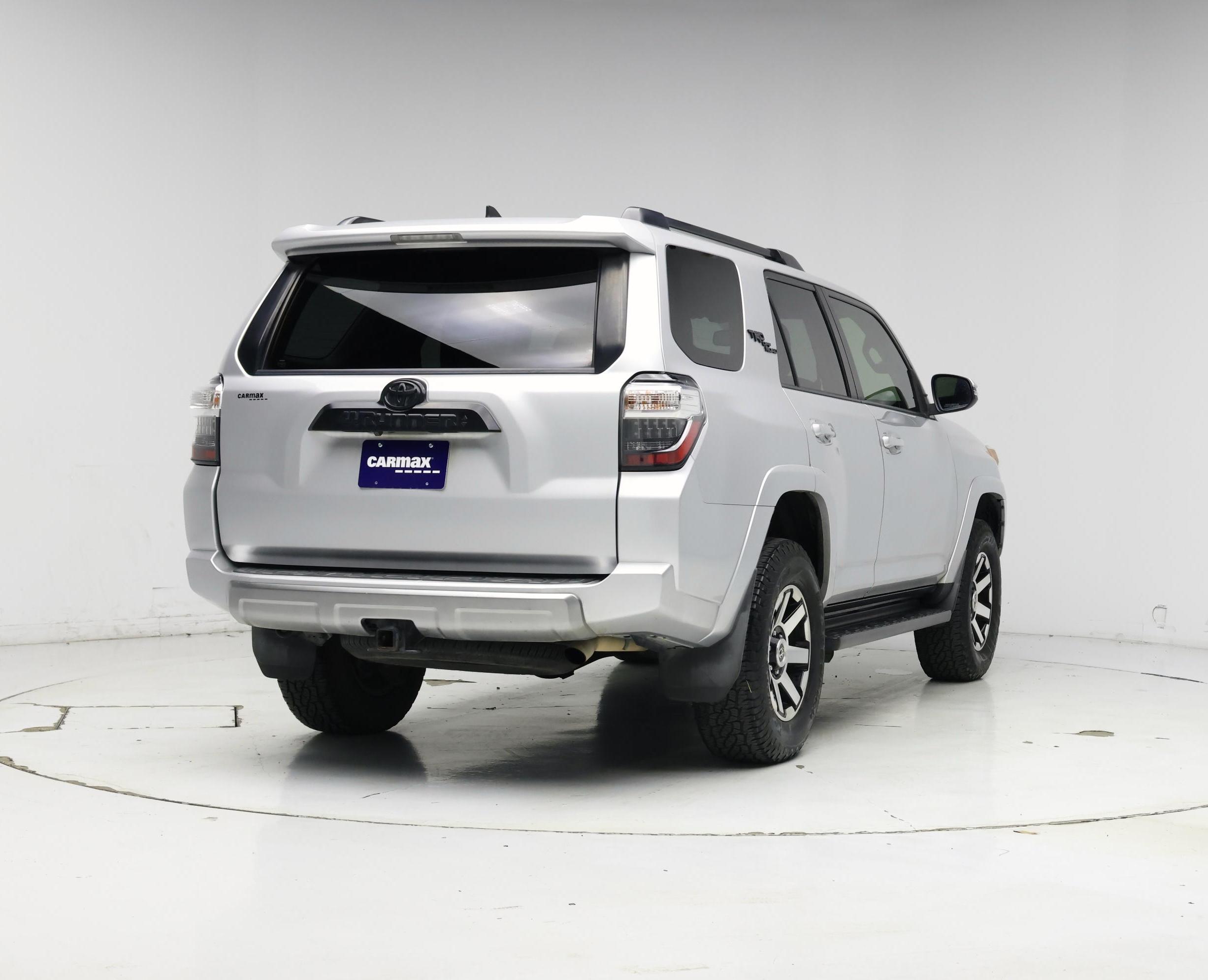 Thumbnail: 2020 Toyota 4Runner - 8