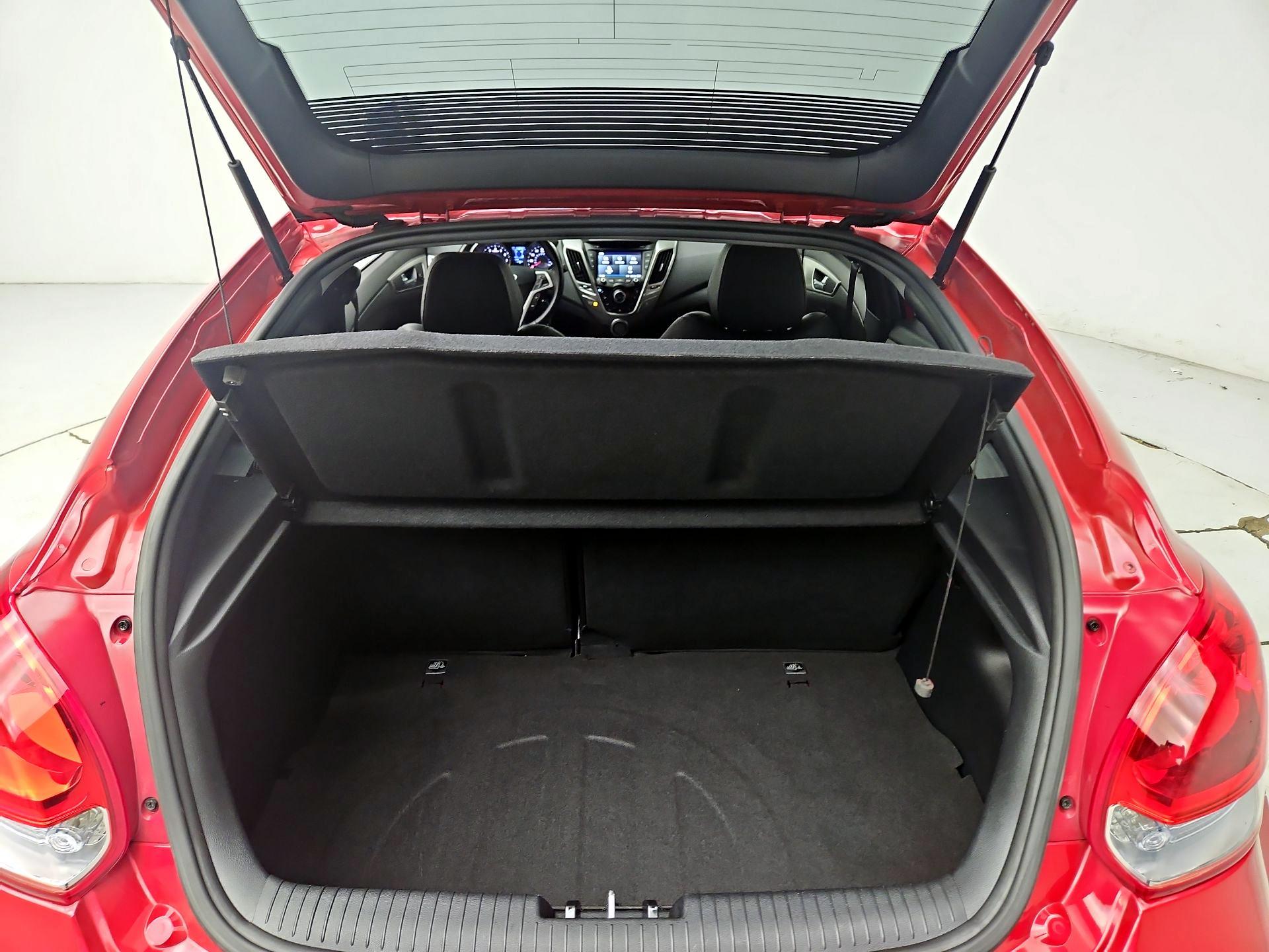 Thumbnail: 2014 Hyundai Veloster - 19