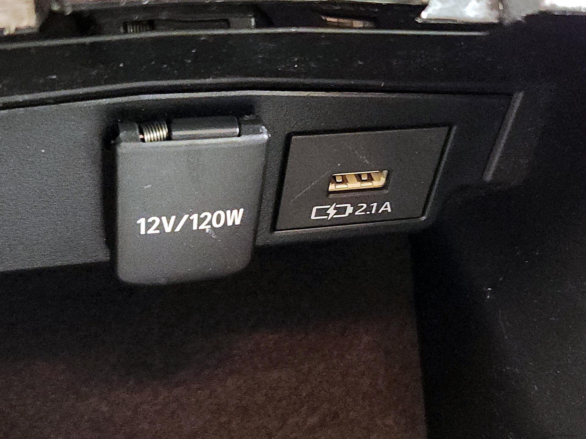 Thumbnail: 2021 Toyota Corolla - 18