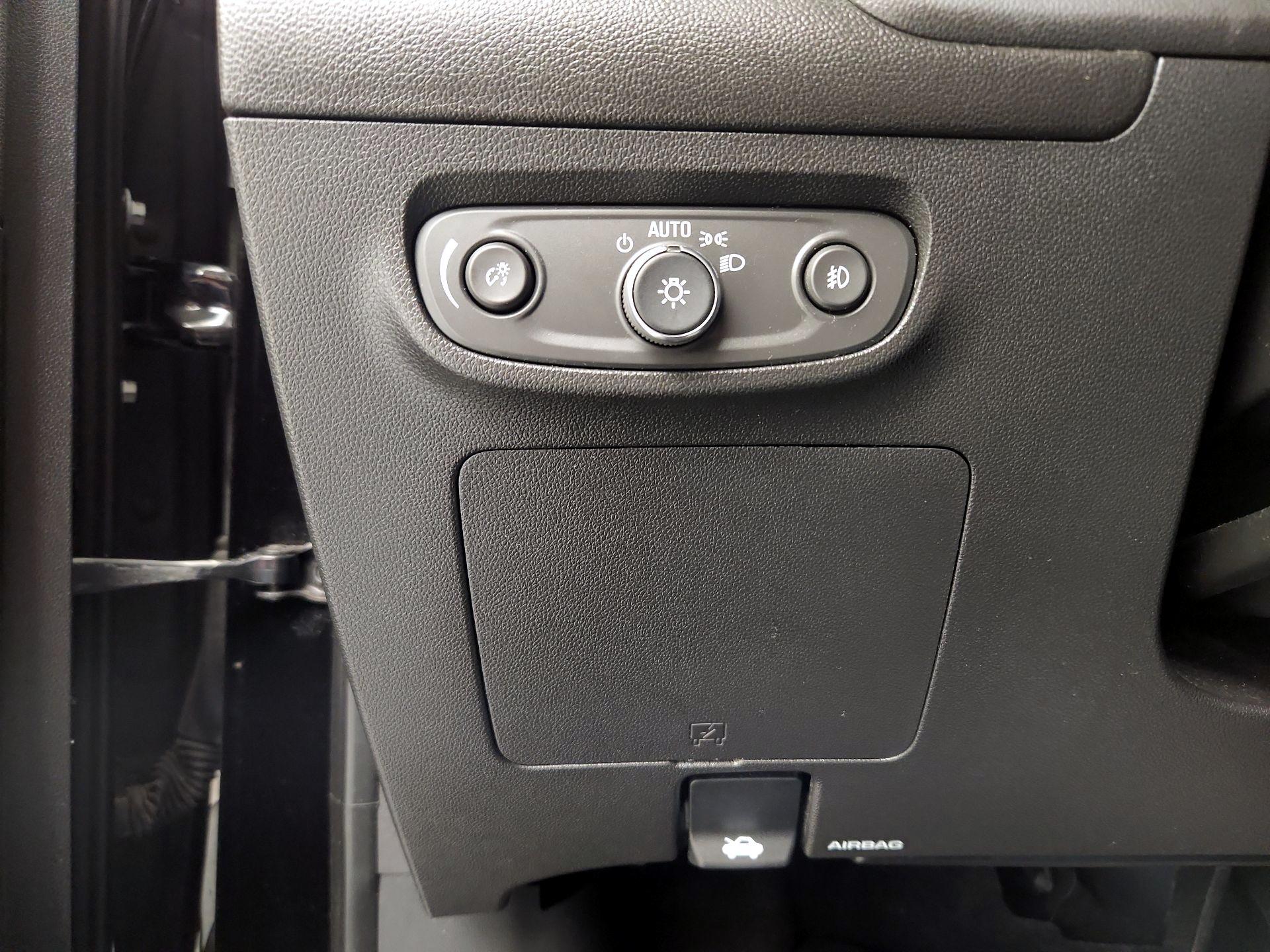 Thumbnail: 2021 Buick Encore GX - 13