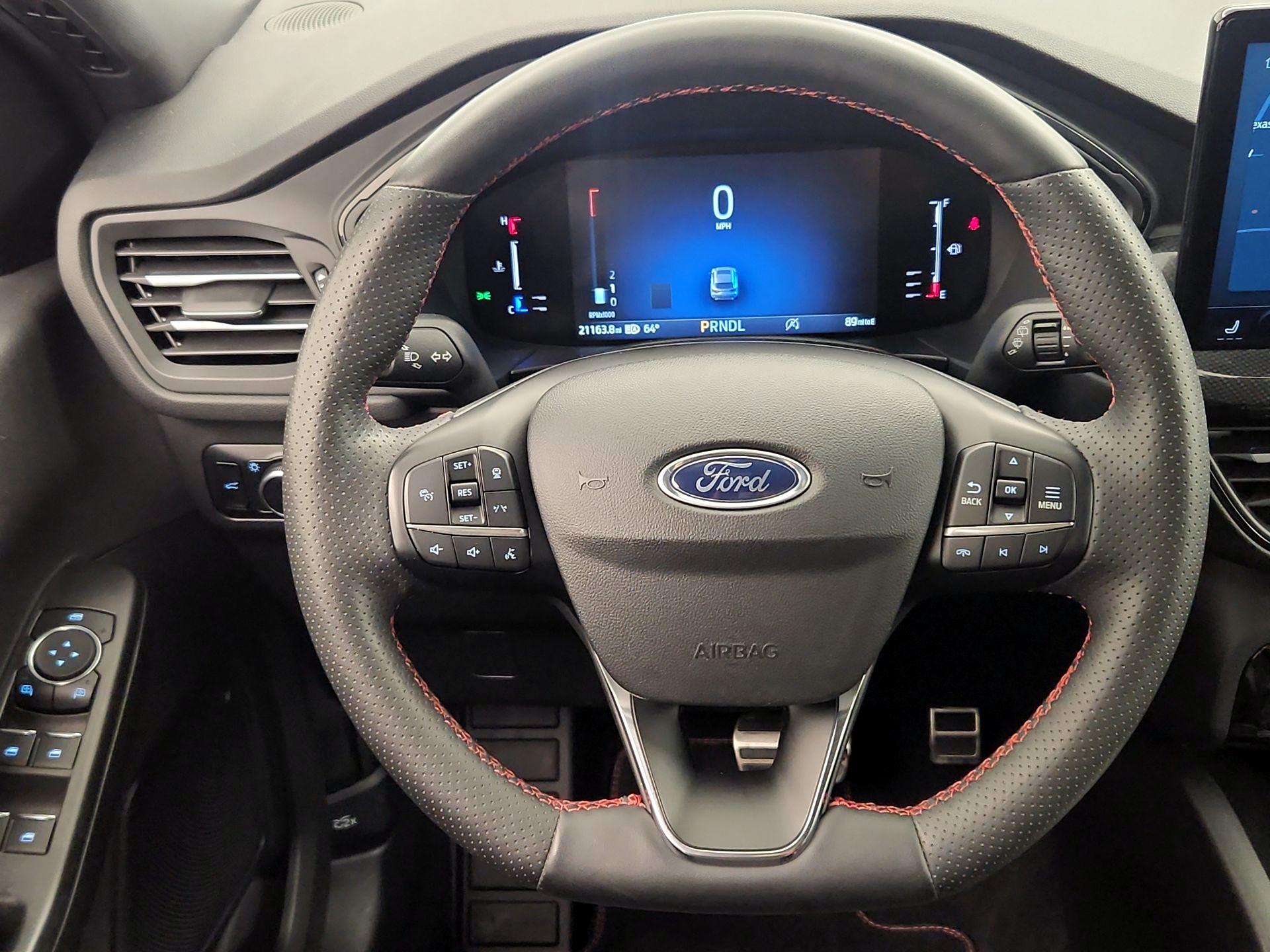 Thumbnail: 2023 Ford Escape - 10