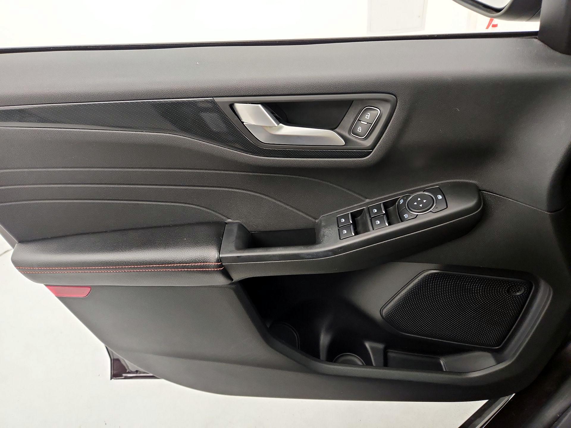 Thumbnail: 2023 Ford Escape - 12