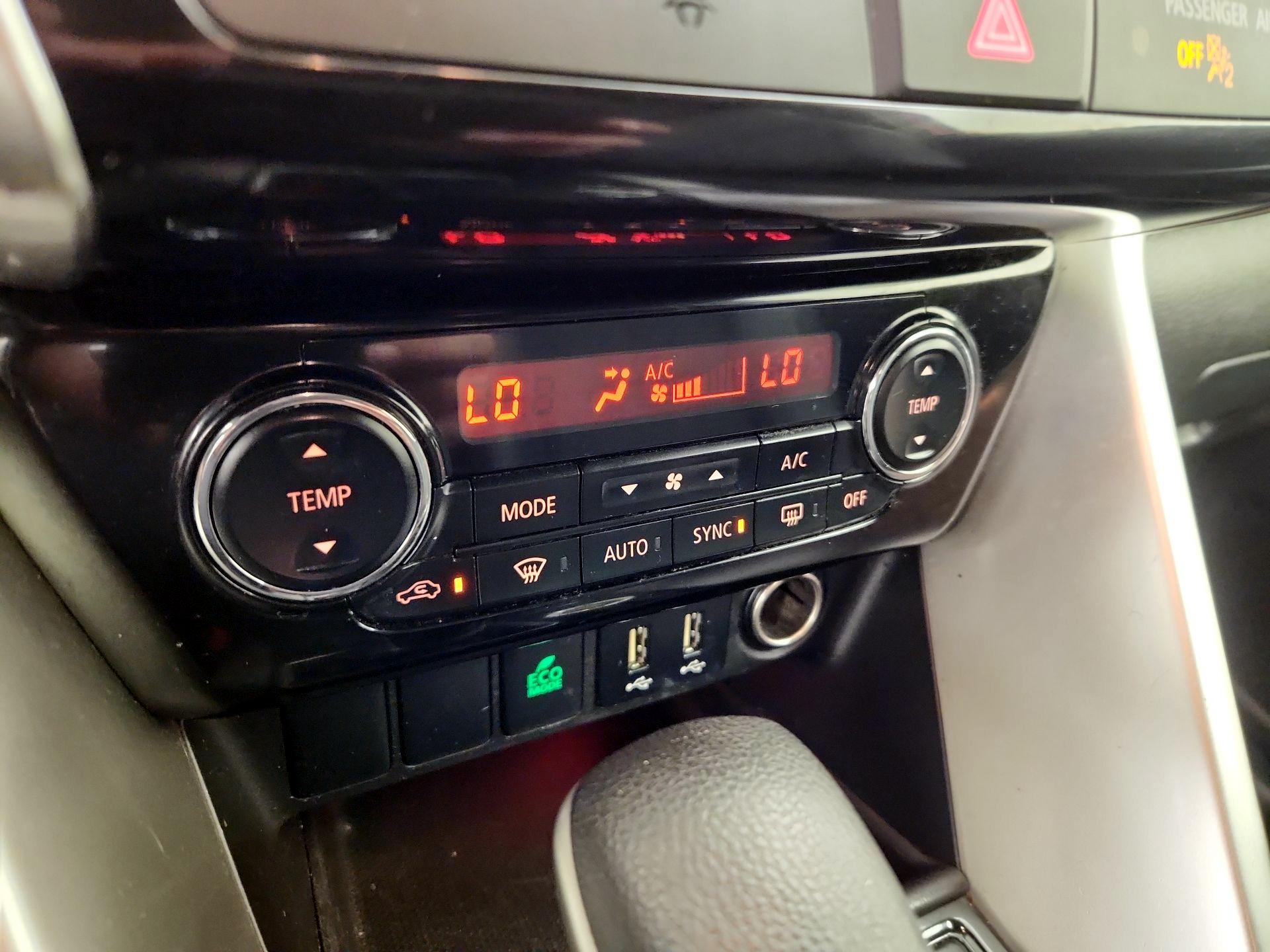 Thumbnail: 2022 Mitsubishi Eclipse Cross - 17