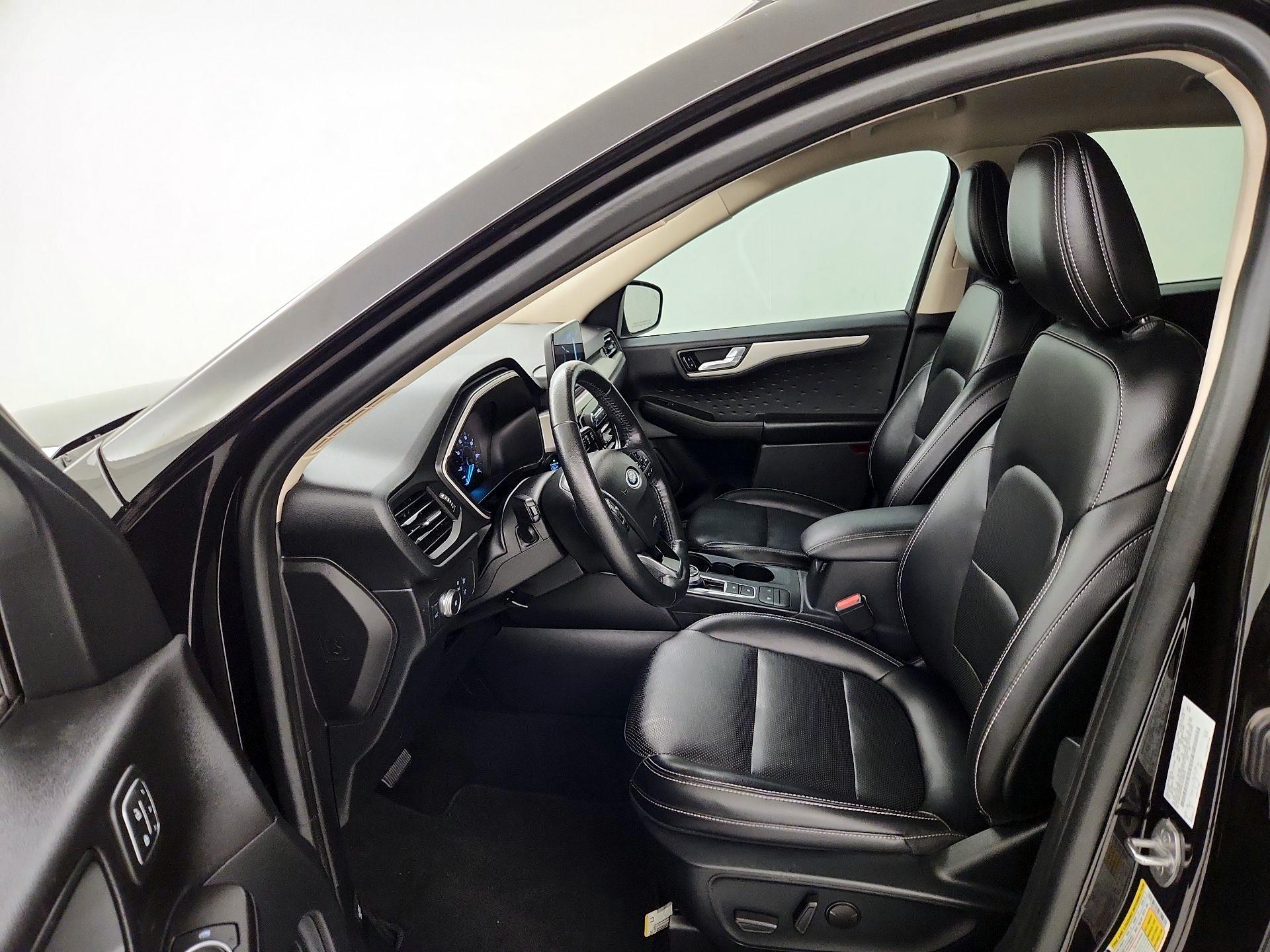 Thumbnail: 2020 Ford Escape - 11