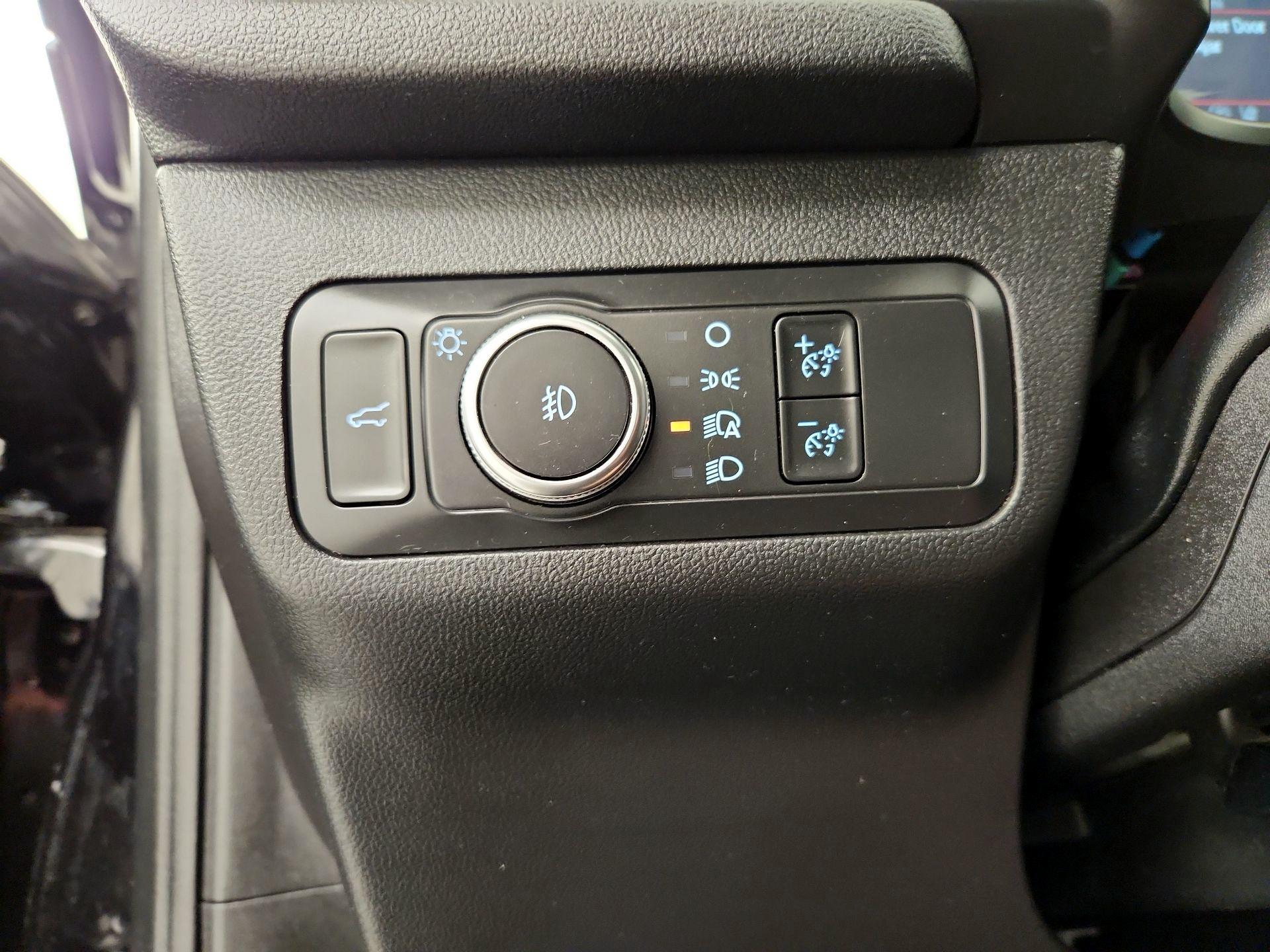 Thumbnail: 2020 Ford Escape - 13