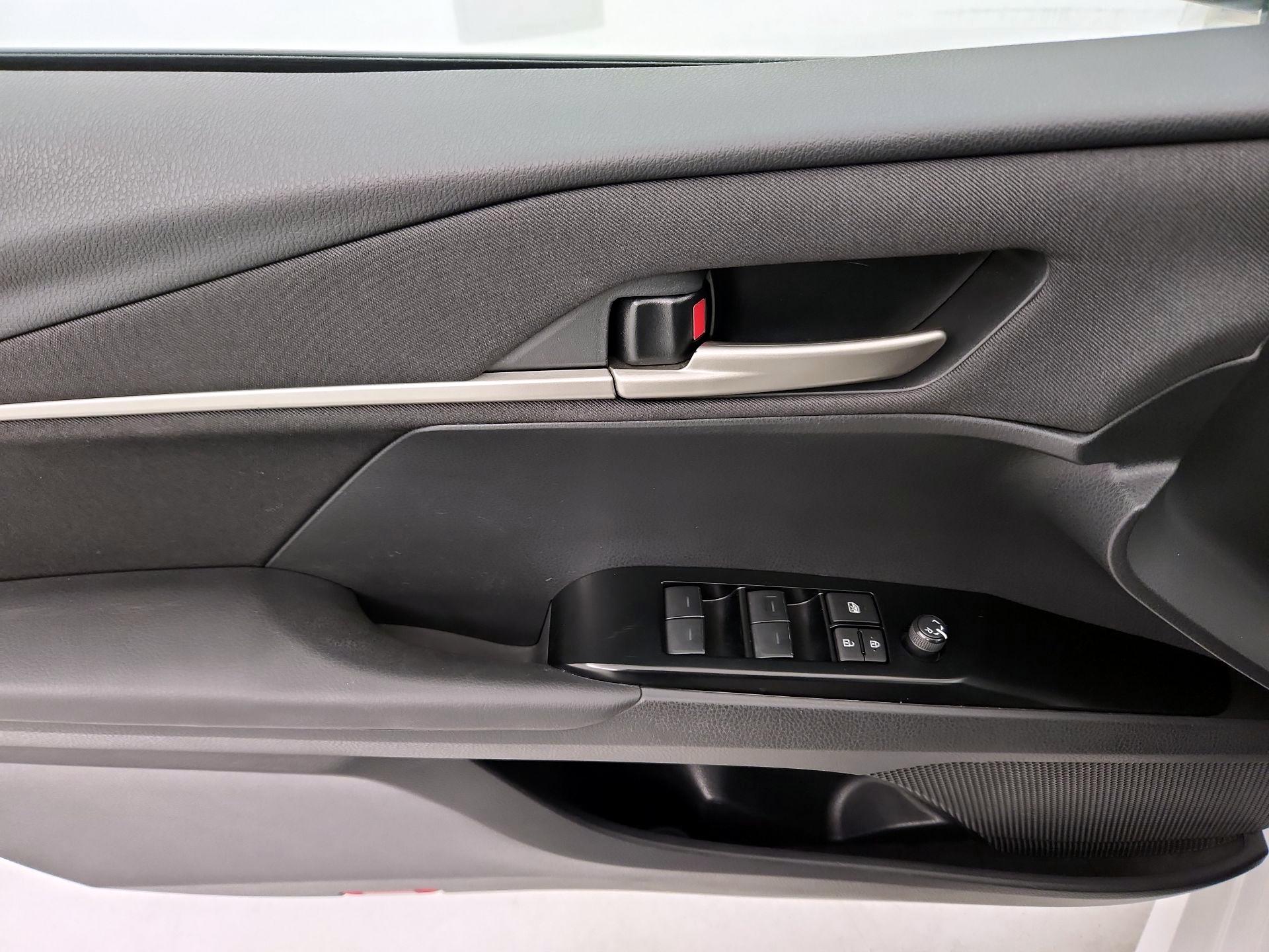 Thumbnail: 2025 Toyota Camry - 12